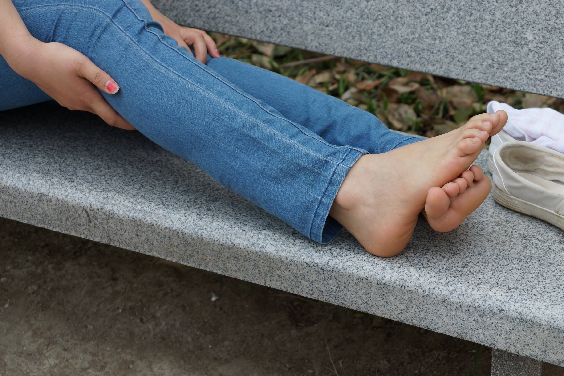 图片[46]-自由摄影 No.071 清纯眼镜MM的个性透明帆布鞋 [65P] – 速更版-美库