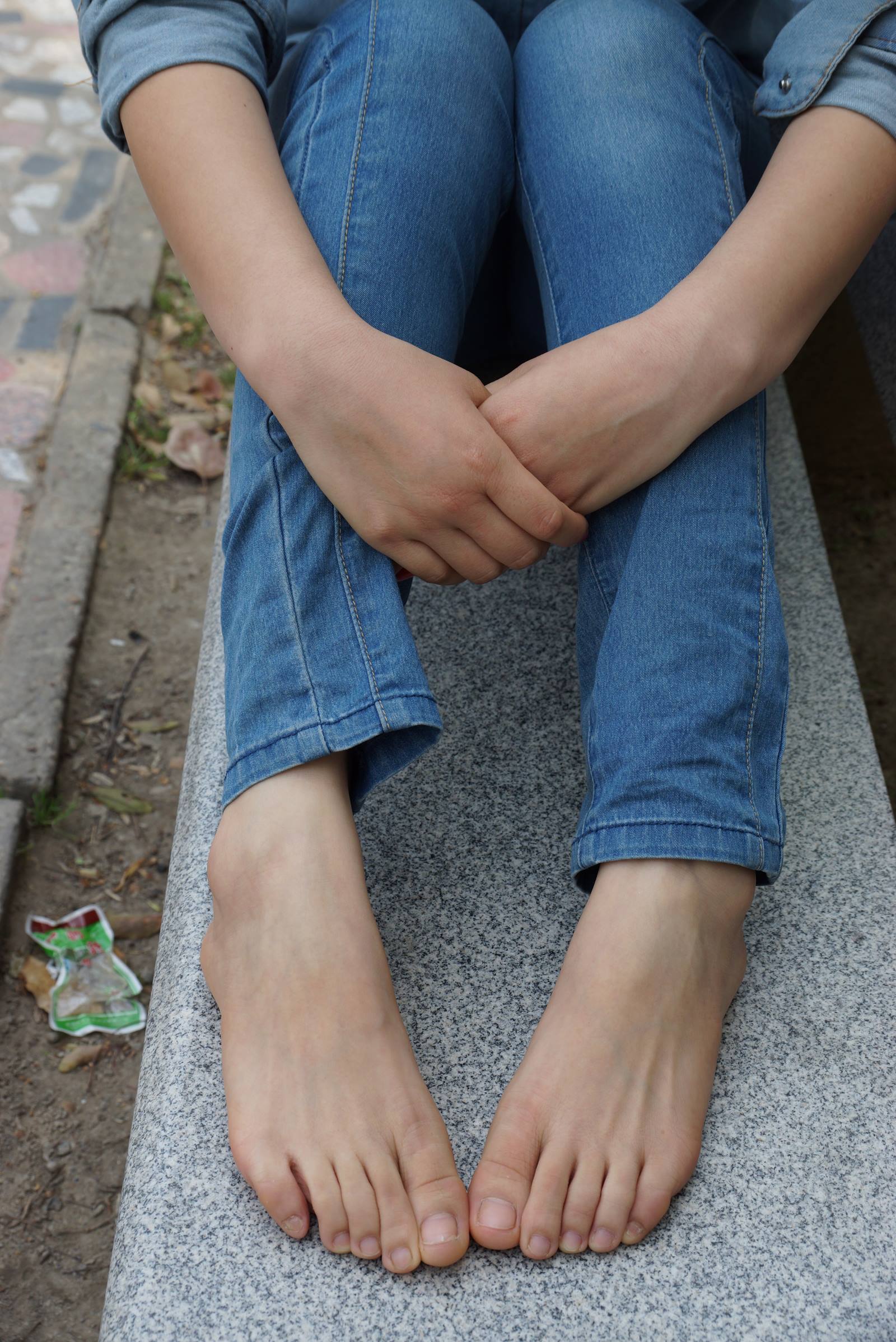 图片[51]-自由摄影 No.071 清纯眼镜MM的个性透明帆布鞋 [65P] – 速更版-美库