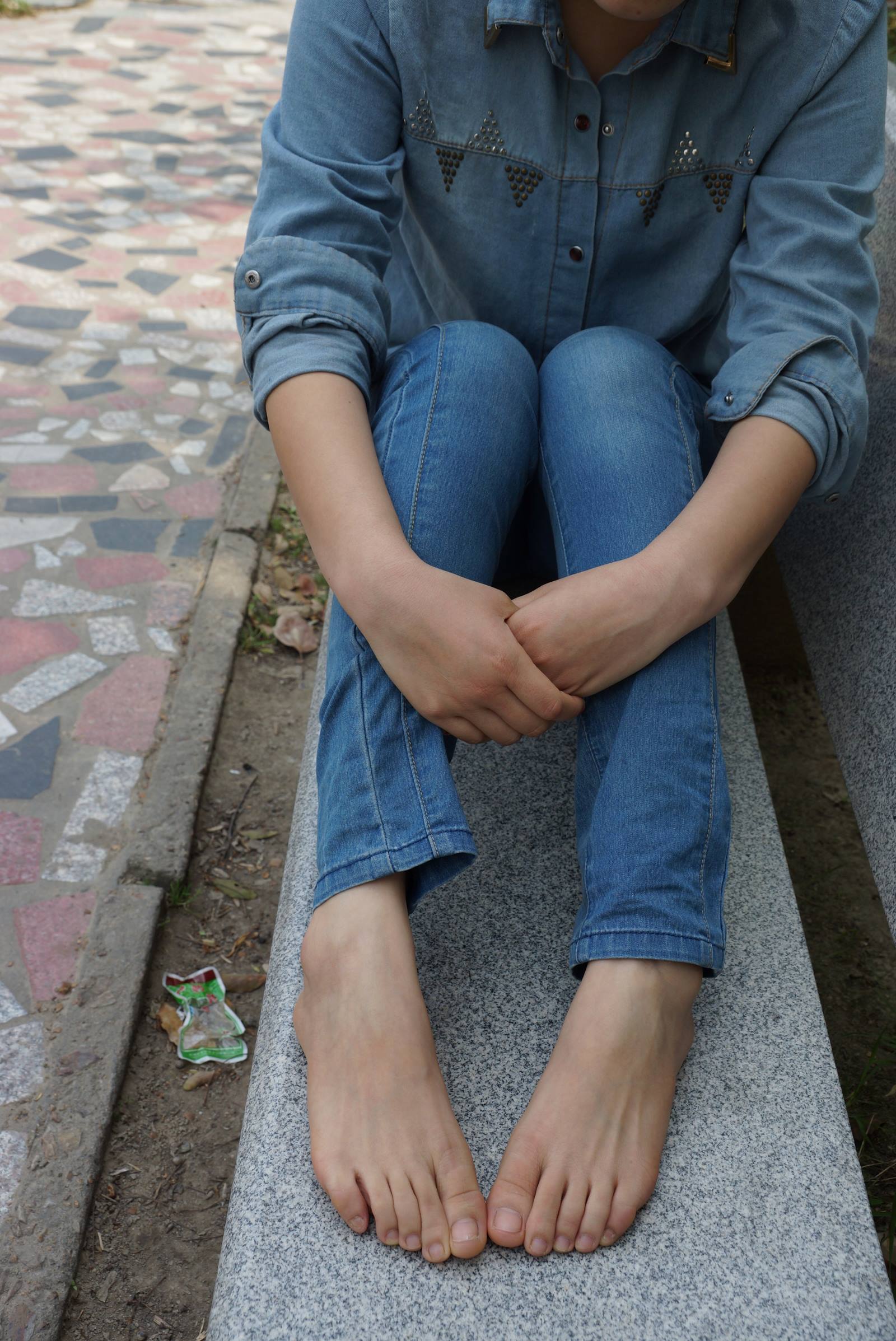 图片[52]-自由摄影 No.071 清纯眼镜MM的个性透明帆布鞋 [65P] – 速更版-美库