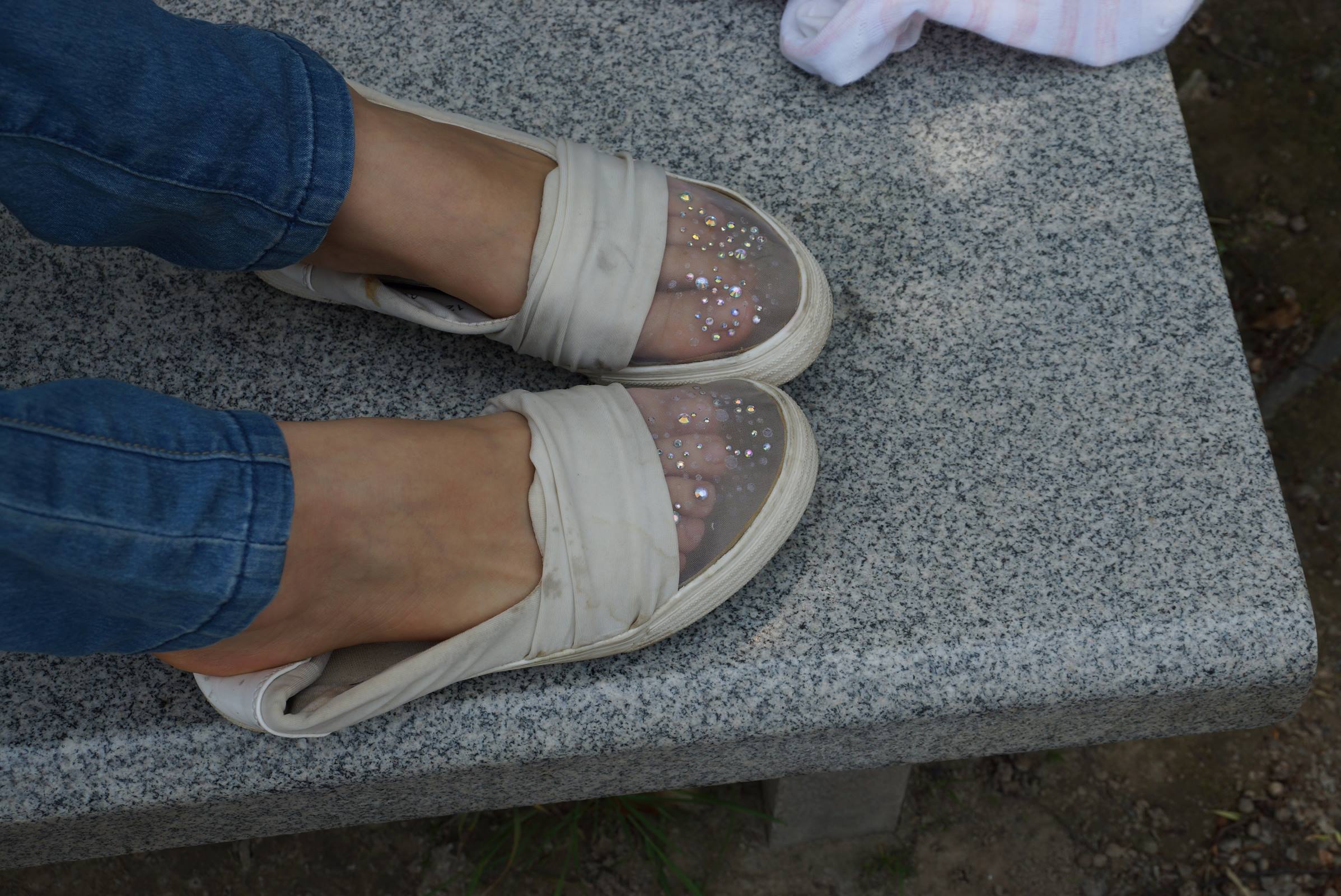 图片[57]-自由摄影 No.071 清纯眼镜MM的个性透明帆布鞋 [65P] – 速更版-美库