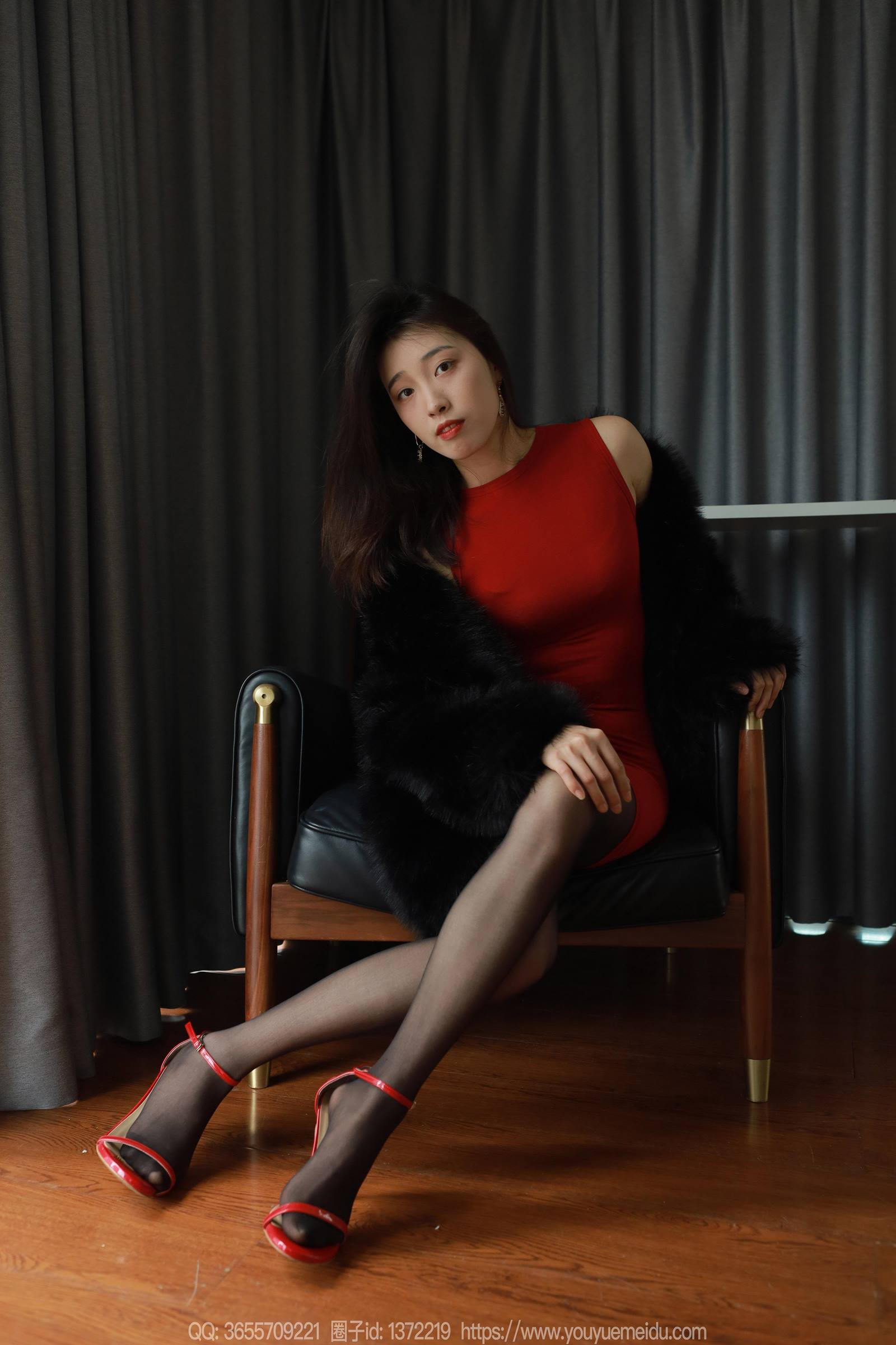 图片[17]-[IESS异思趣向] 2024.01.25 丝享家1647：小九《红色包臀裙（上）》[86P] – 速更版-美库