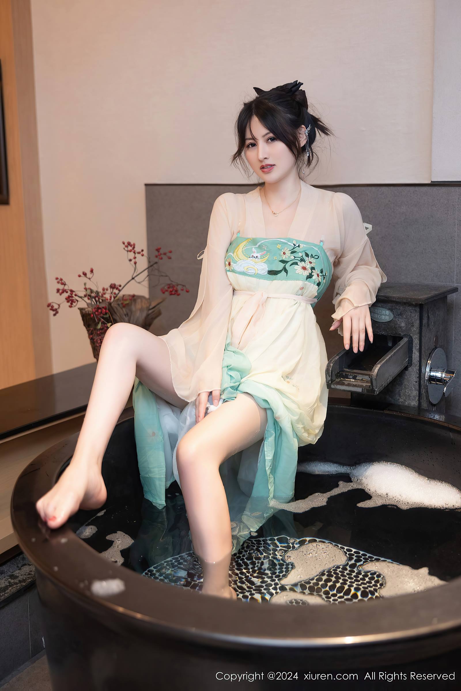 图片[17]-[Xiuren秀人网]2024.02.22 NO.8128 诗诗kiki 听闻山水之间 [22+1P] – 速更版-美库