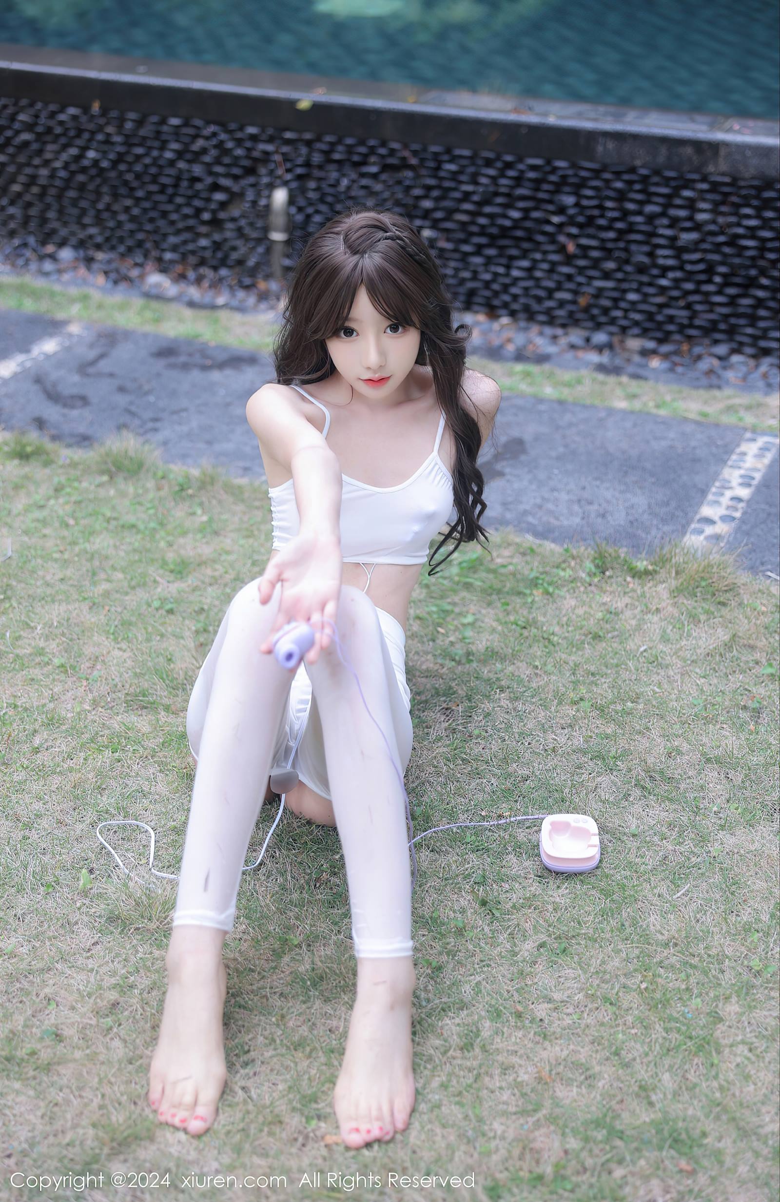 图片[12]-[Xiuren秀人网]2024.02.23 NO.8132 桃妖夭 小路上的风景 [17+1P] – 速更版-美库