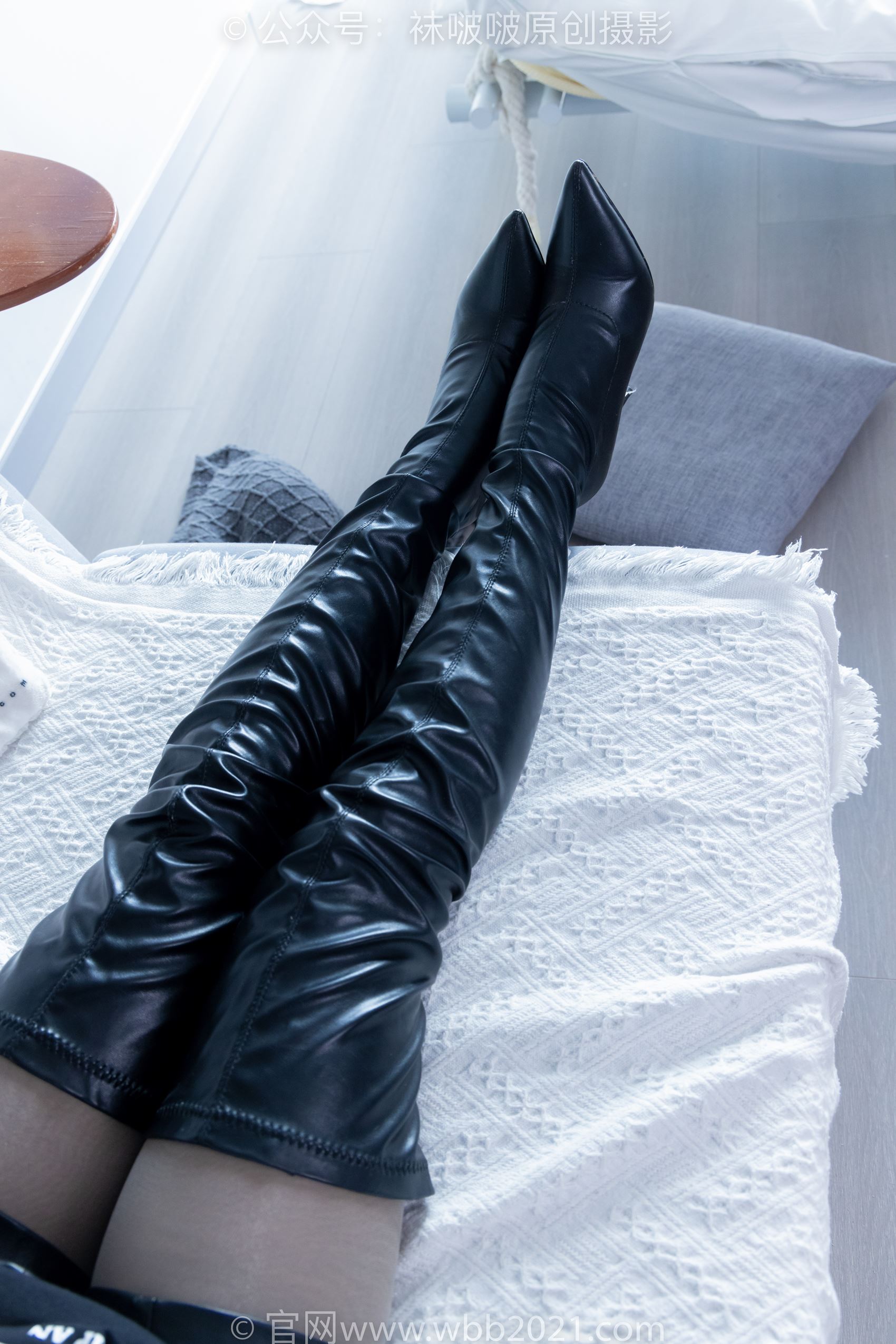 图片[40]-[BoBoSocks袜啵啵]NO.343 甜甜圈-高跟长靴、黑丝打底、肉丝[150P] – 速更版-美库