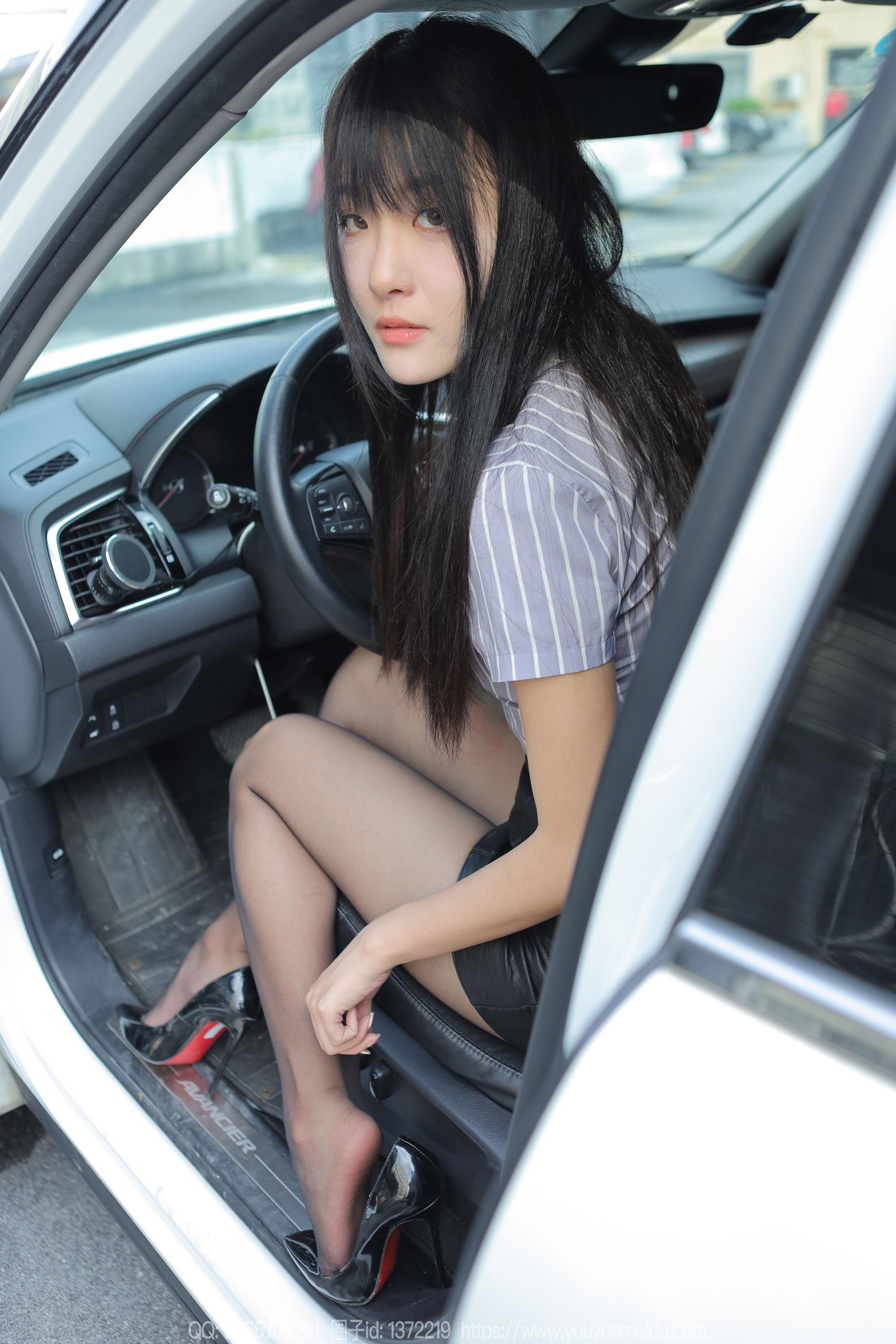 图片[41]-[IESS异思趣向] 2024.01.29 丝享家1650：婉萍《超短皮裙》[85P] – 速更版-美库