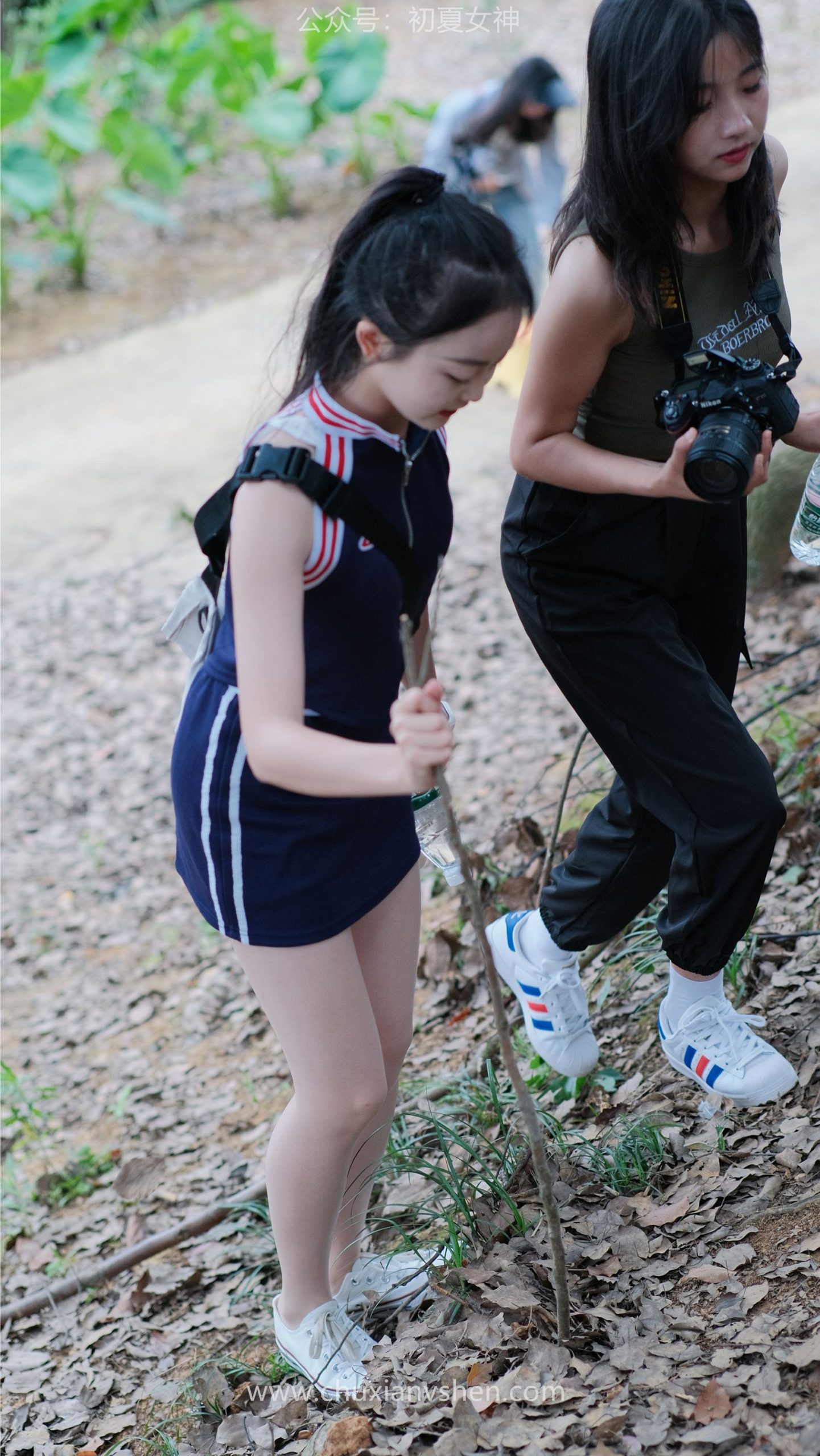 图片[12]-[初夏女神] NO.095 点点&双双~《姐妹出行》夏季登山记 [163P] – 速更版-美库