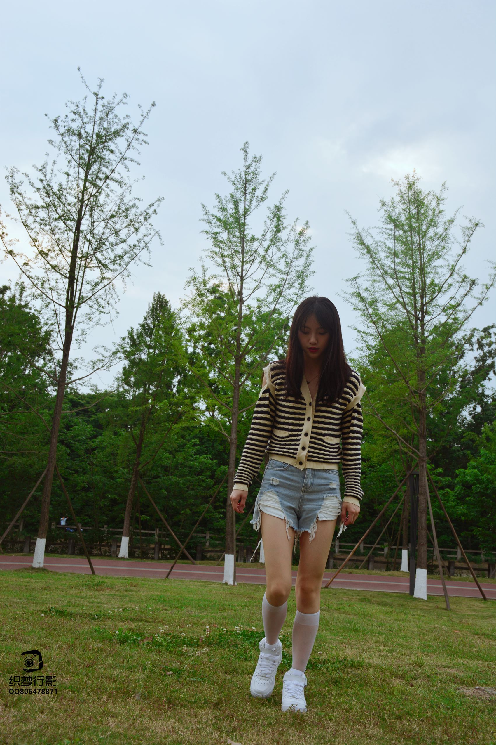 图片[18]-[织梦映像]NO.043 草地白丝[70P] – 速更版-美库