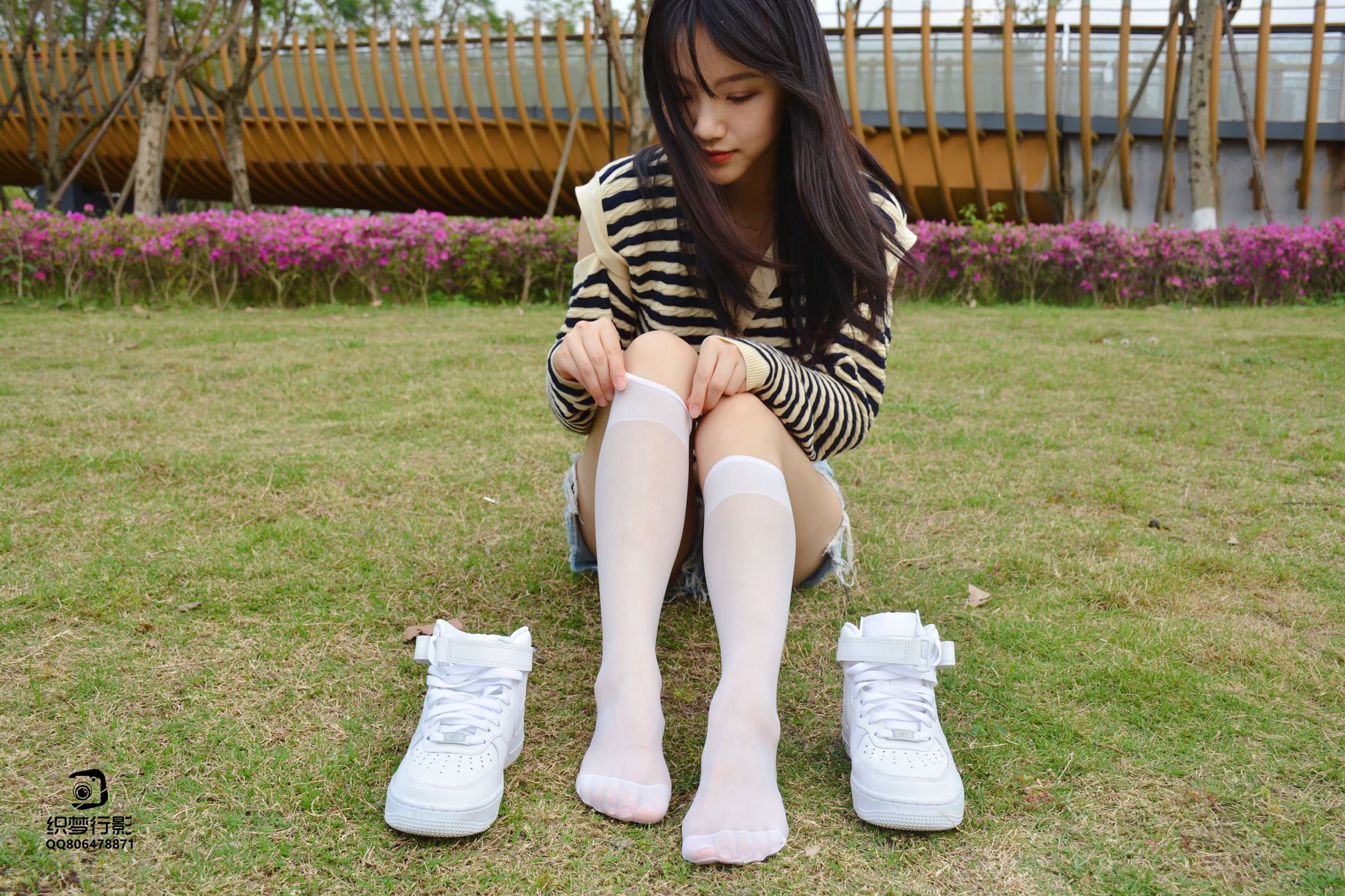 图片[43]-[织梦映像]NO.043 草地白丝[70P] – 速更版-美库