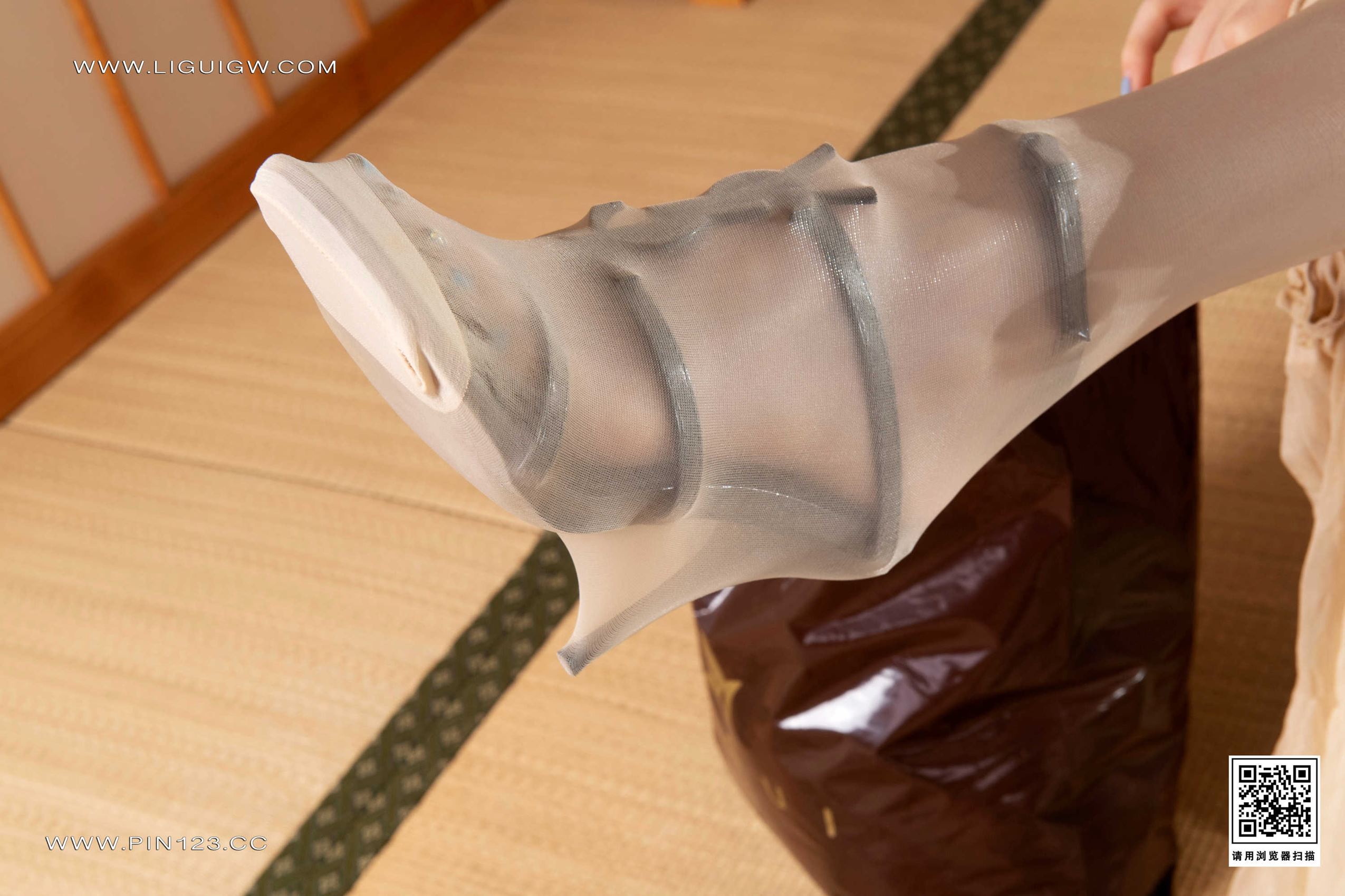 图片[50]-[Ligui丽柜] 2024.03.18 午夜的丝享家 甜甜 [50P] – 速更版-美库