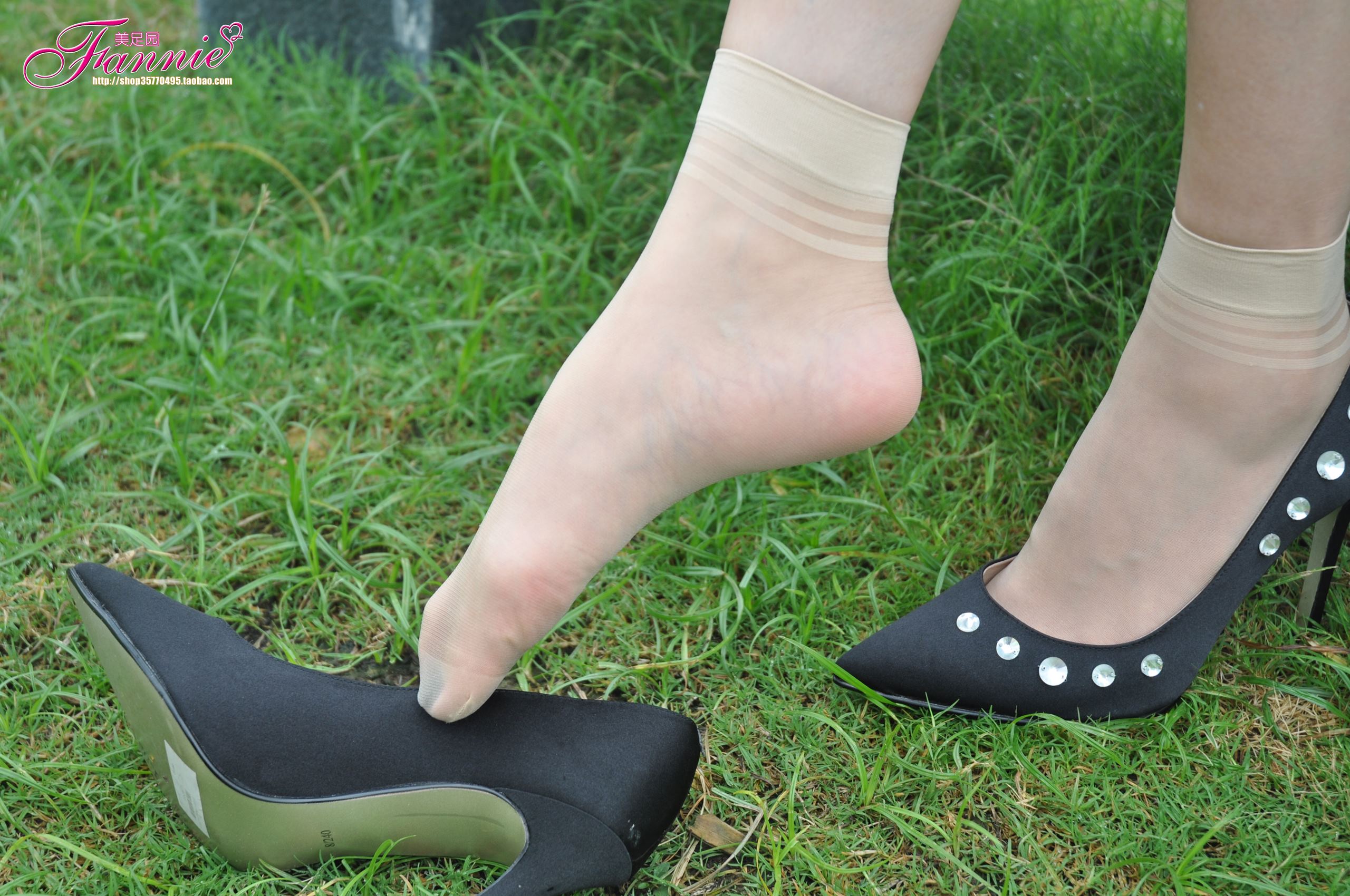 图片[12]-Fannie芬妮每足园 No.372 秋日私语（高跟丝族）1 [35P] – 速更版-美库