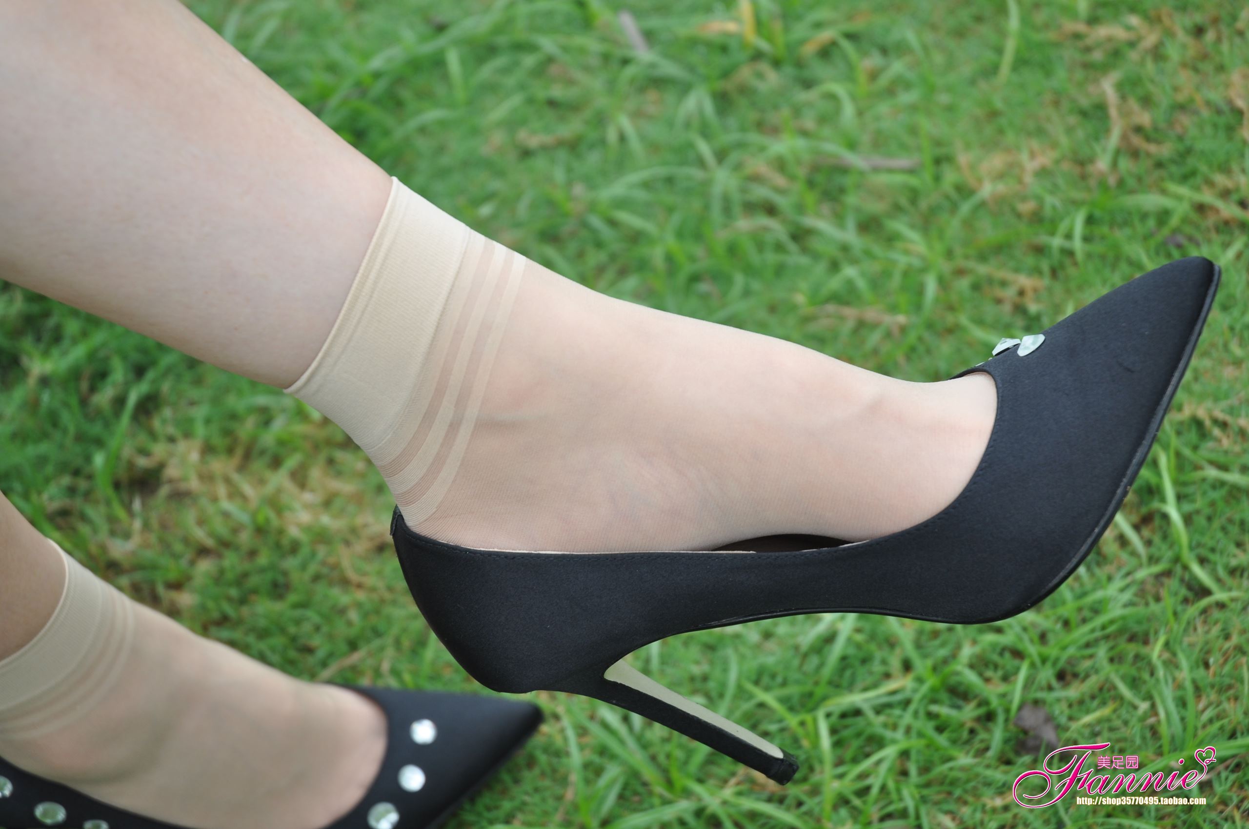 图片[17]-Fannie芬妮每足园 No.372 秋日私语（高跟丝族）1 [35P] – 速更版-美库