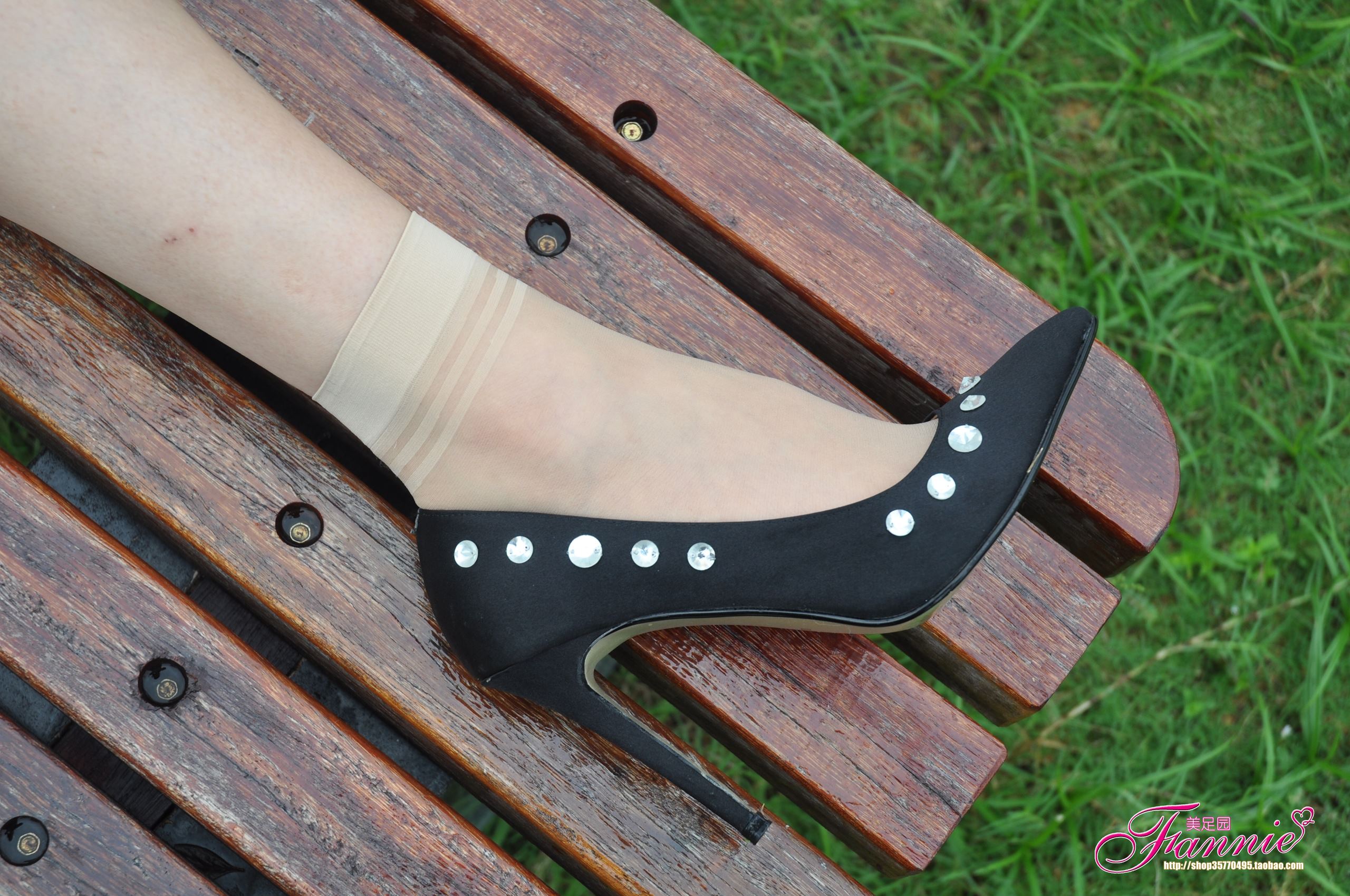 图片[24]-Fannie芬妮每足园 No.372 秋日私语（高跟丝族）1 [35P] – 速更版-美库