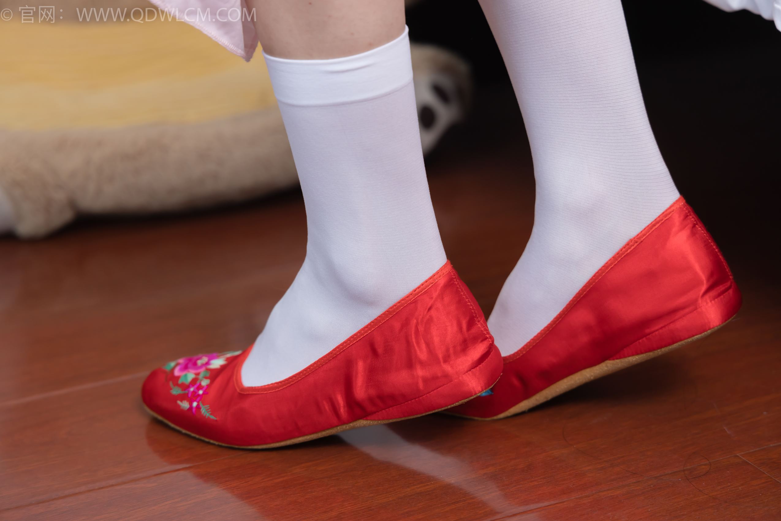 图片[19]-物恋传媒 NO.1872 绒绒-红衣飘飘[180P] – 速更版-美库