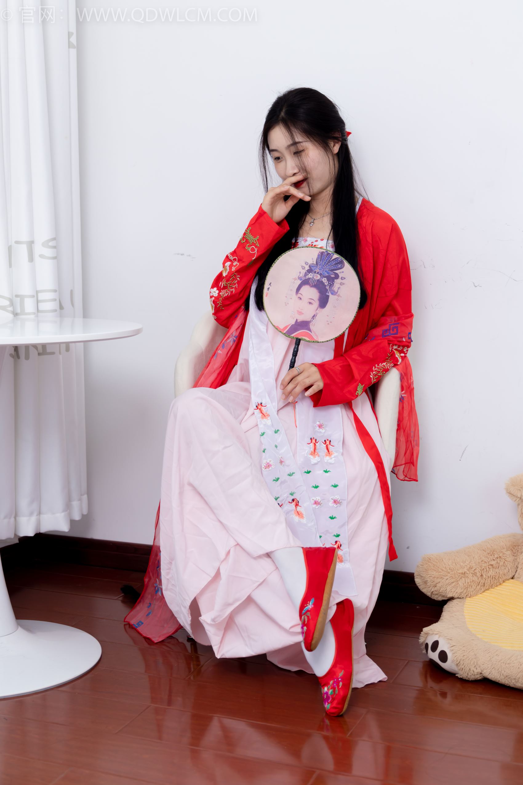 图片[24]-物恋传媒 NO.1872 绒绒-红衣飘飘[180P] – 速更版-美库