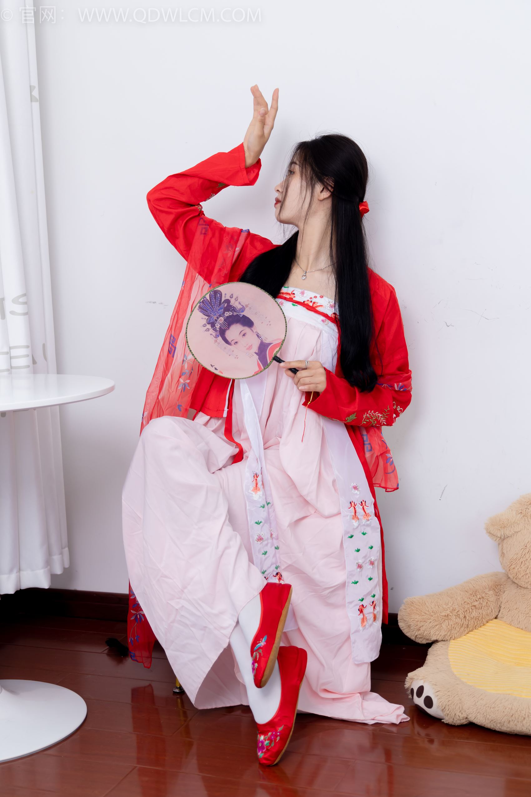 图片[26]-物恋传媒 NO.1872 绒绒-红衣飘飘[180P] – 速更版-美库