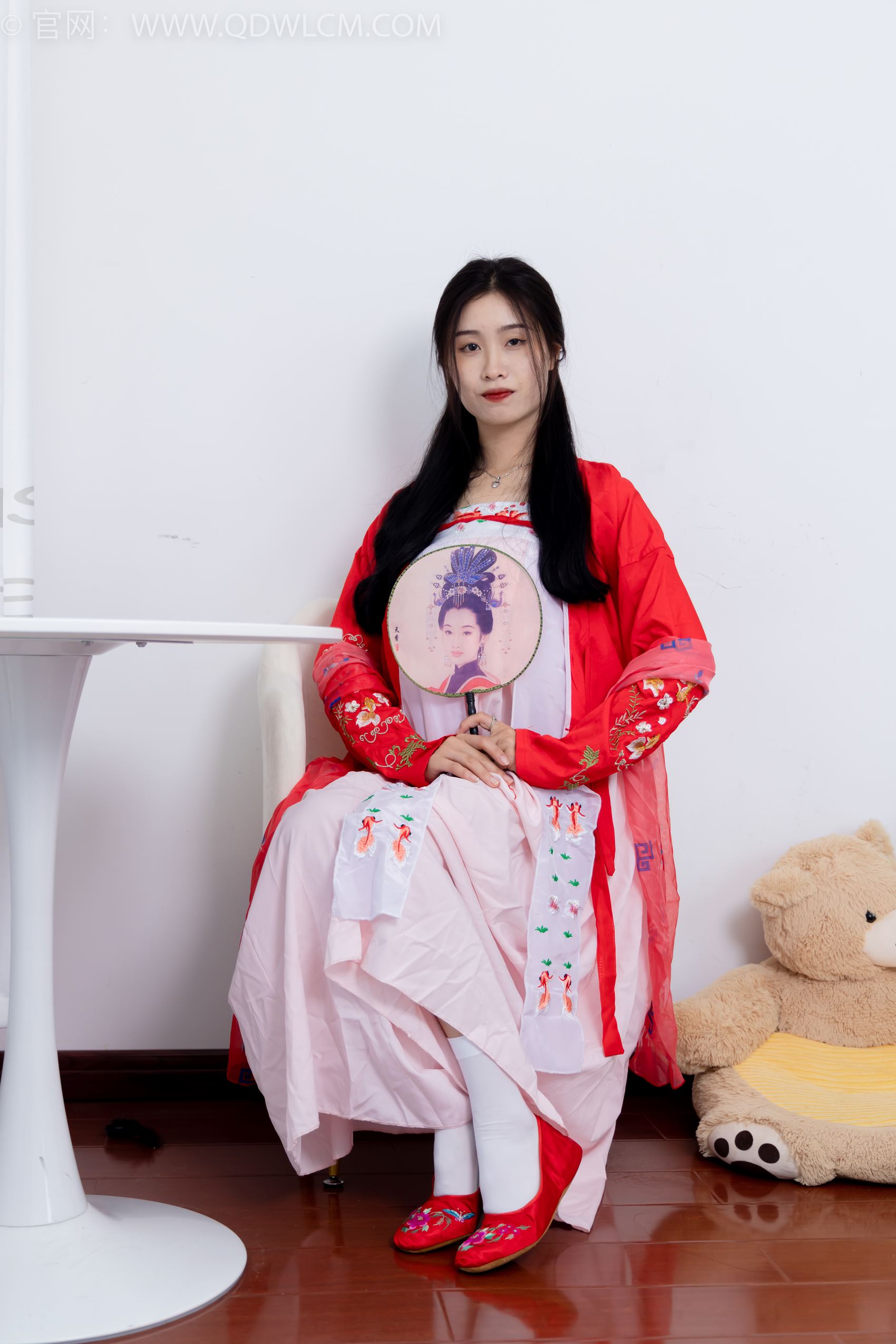 图片[30]-物恋传媒 NO.1872 绒绒-红衣飘飘[180P] – 速更版-美库