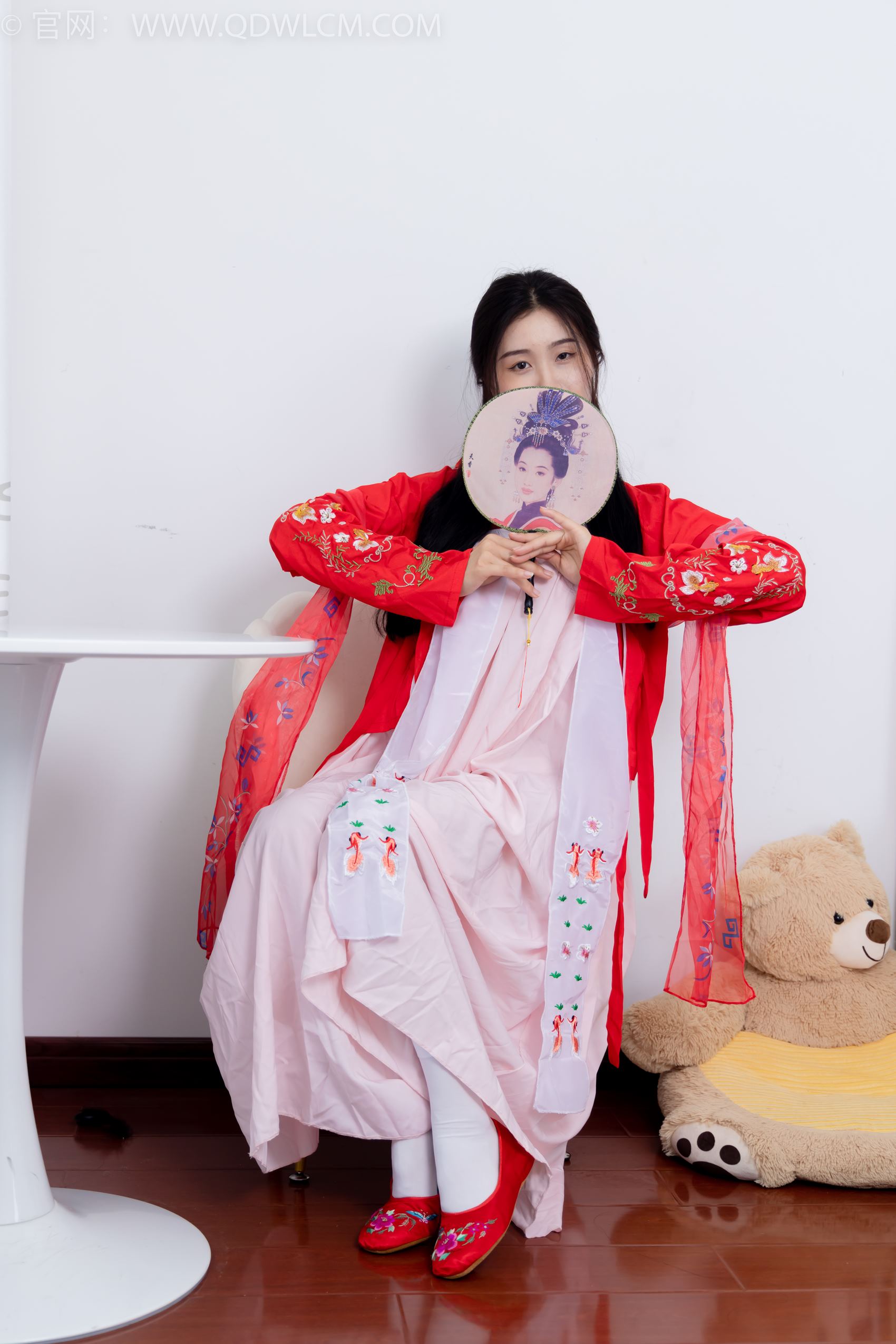 图片[31]-物恋传媒 NO.1872 绒绒-红衣飘飘[180P] – 速更版-美库