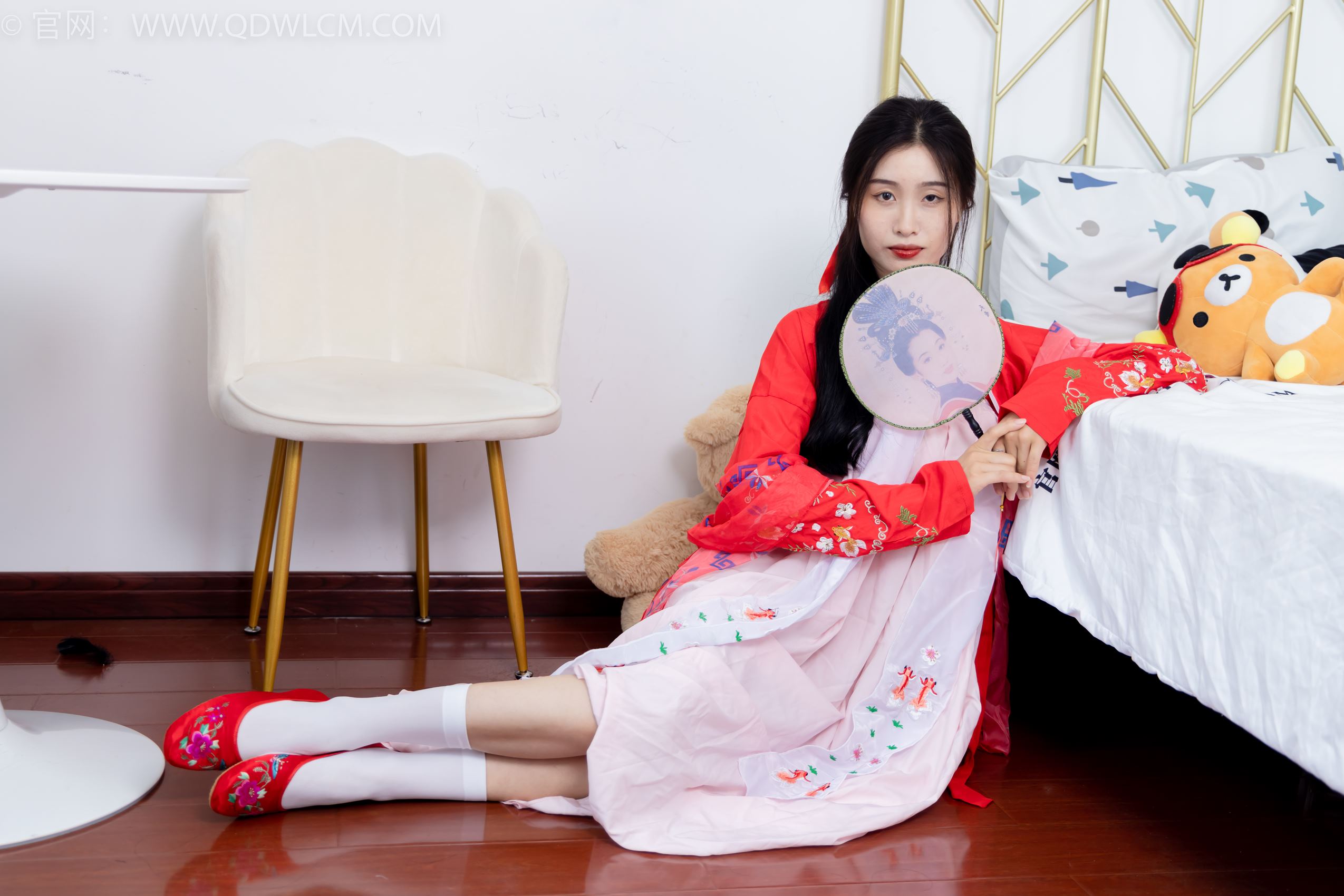 图片[36]-物恋传媒 NO.1872 绒绒-红衣飘飘[180P] – 速更版-美库