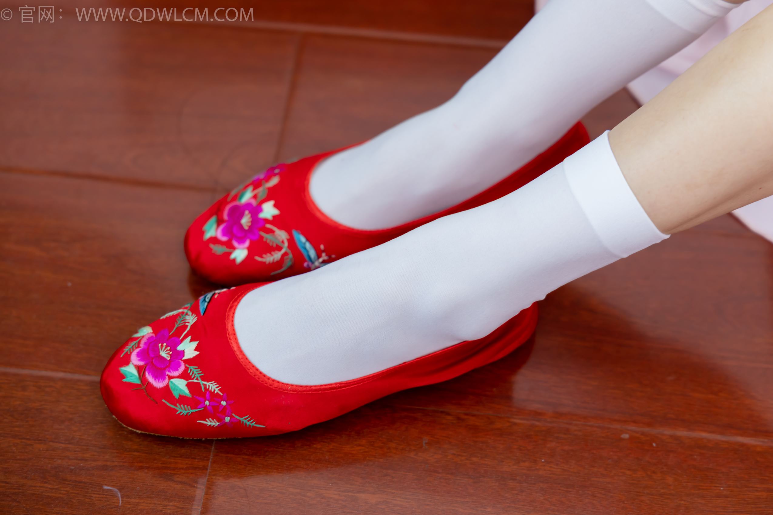 图片[46]-物恋传媒 NO.1872 绒绒-红衣飘飘[180P] – 速更版-美库