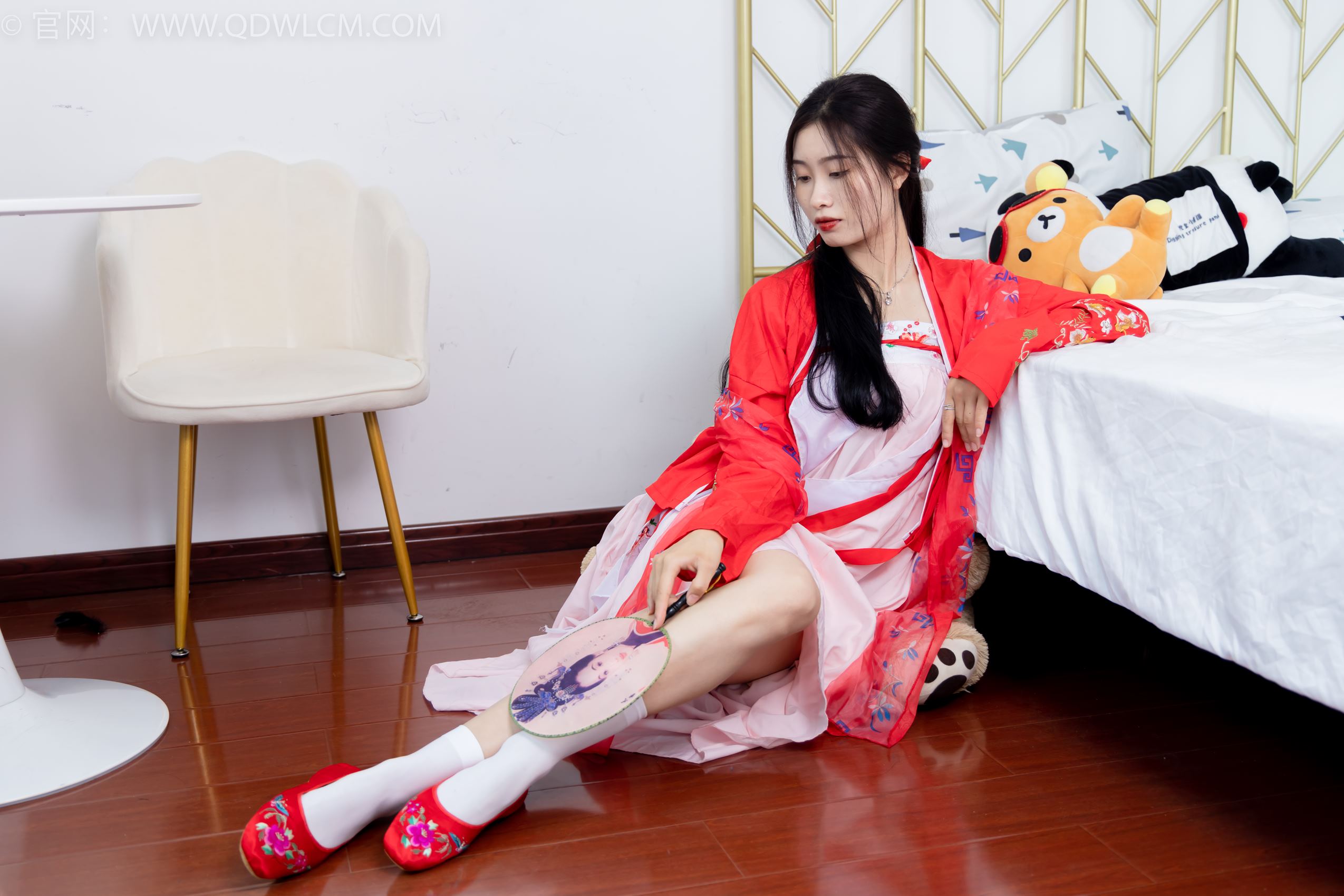 图片[48]-物恋传媒 NO.1872 绒绒-红衣飘飘[180P] – 速更版-美库