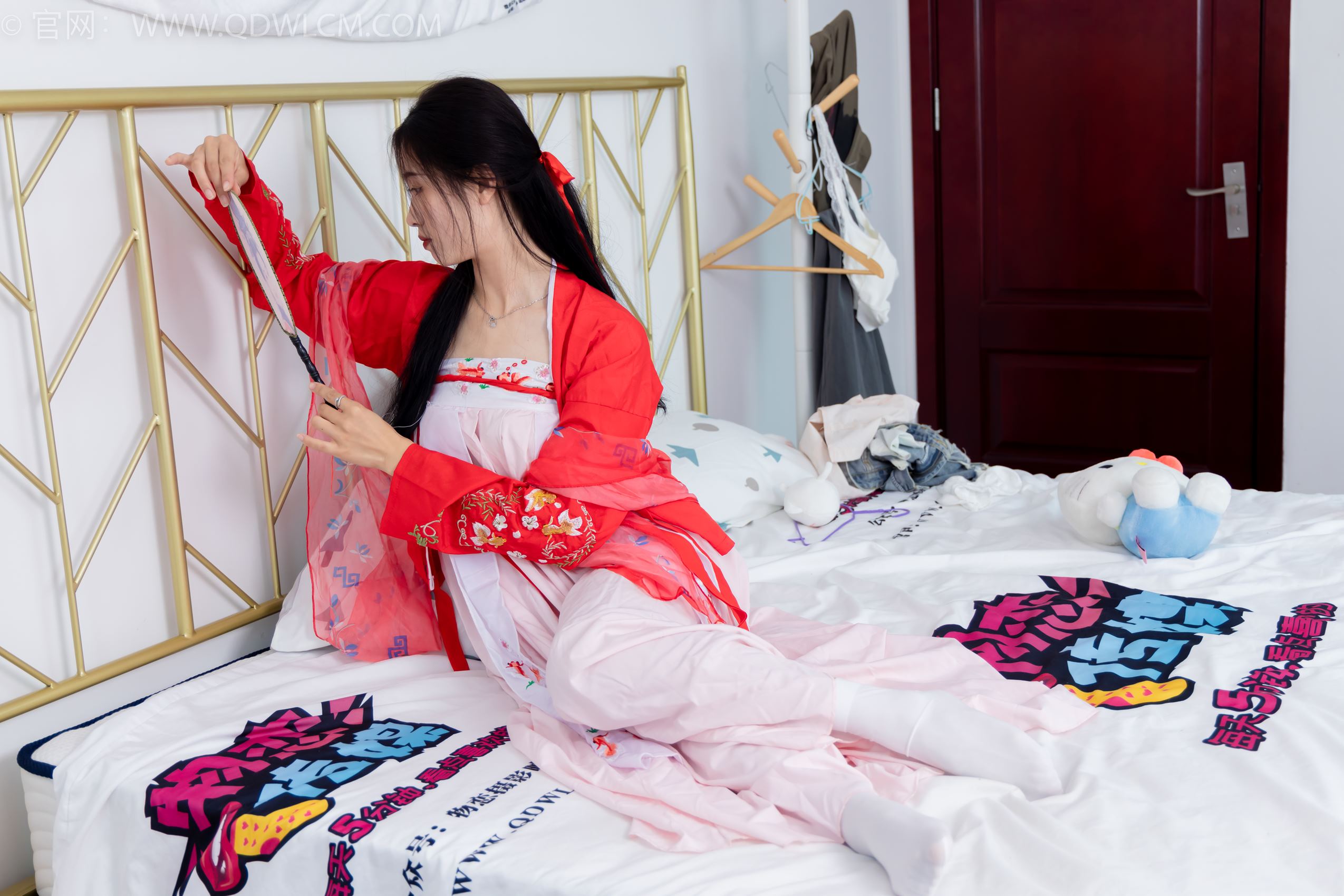 图片[52]-物恋传媒 NO.1872 绒绒-红衣飘飘[180P] – 速更版-美库