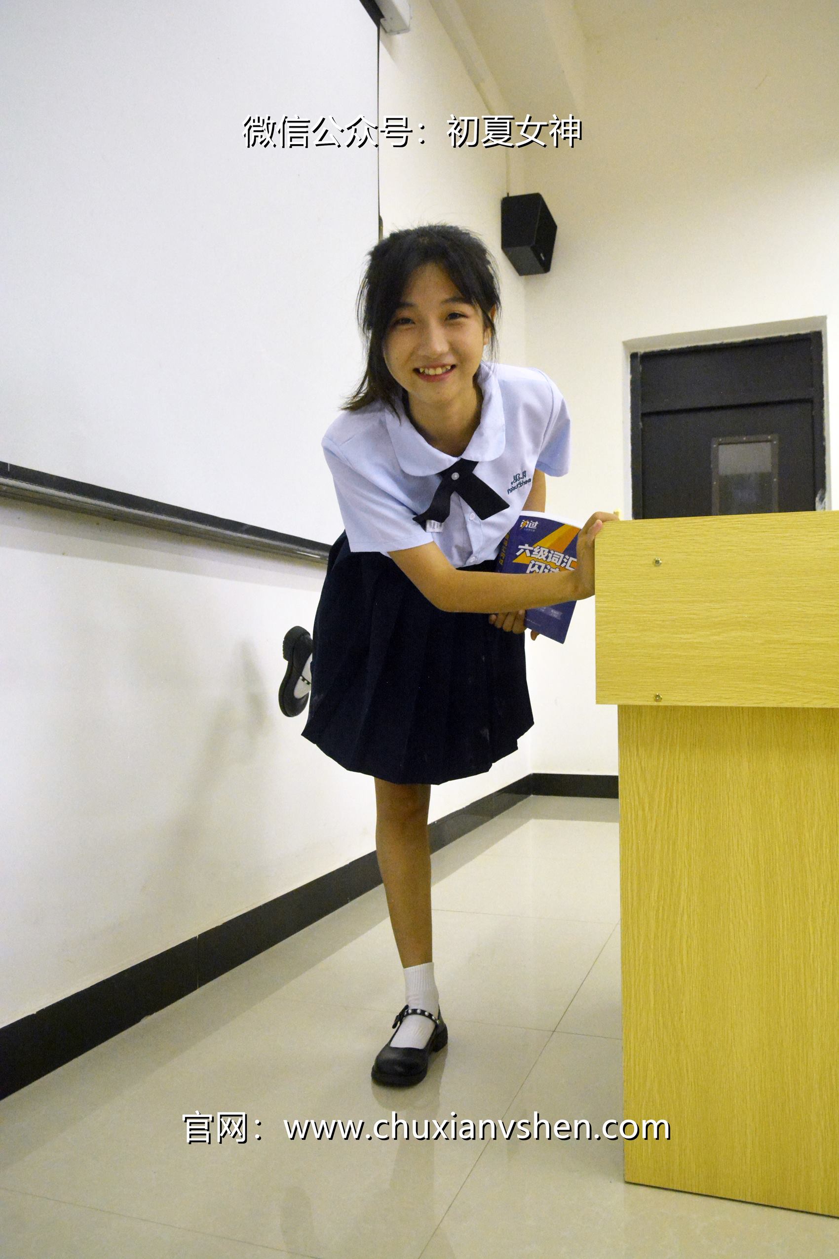 图片[24]-初夏女神 NO.099 点点 异国校服[155P] – 速更版-美库