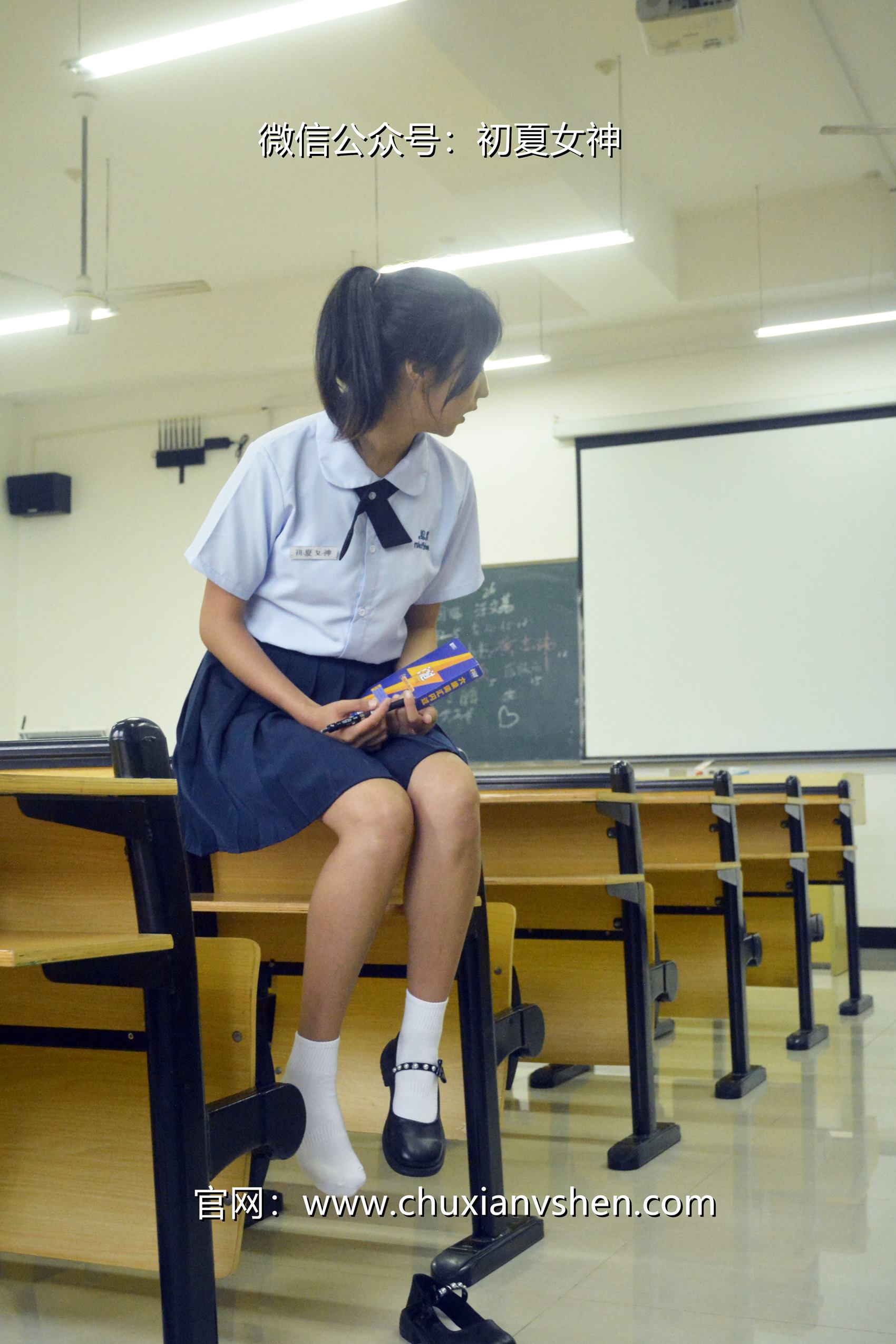 图片[44]-初夏女神 NO.099 点点 异国校服[155P] – 速更版-美库