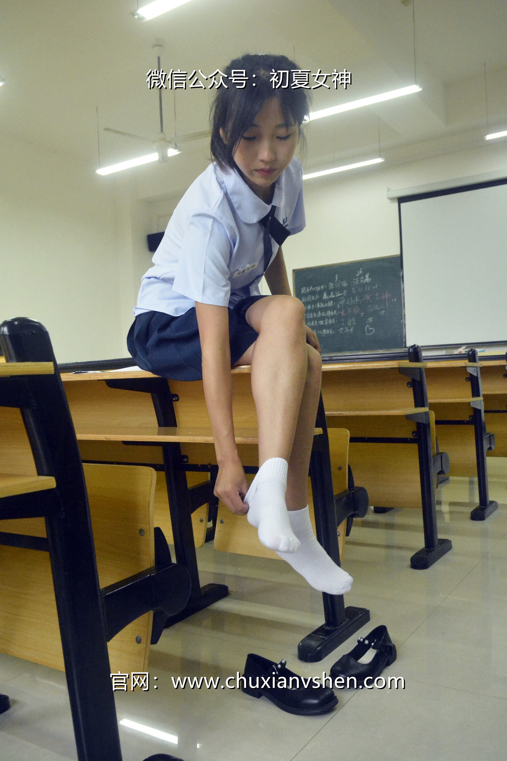 图片[74]-初夏女神 NO.099 点点 异国校服[155P] – 速更版-美库