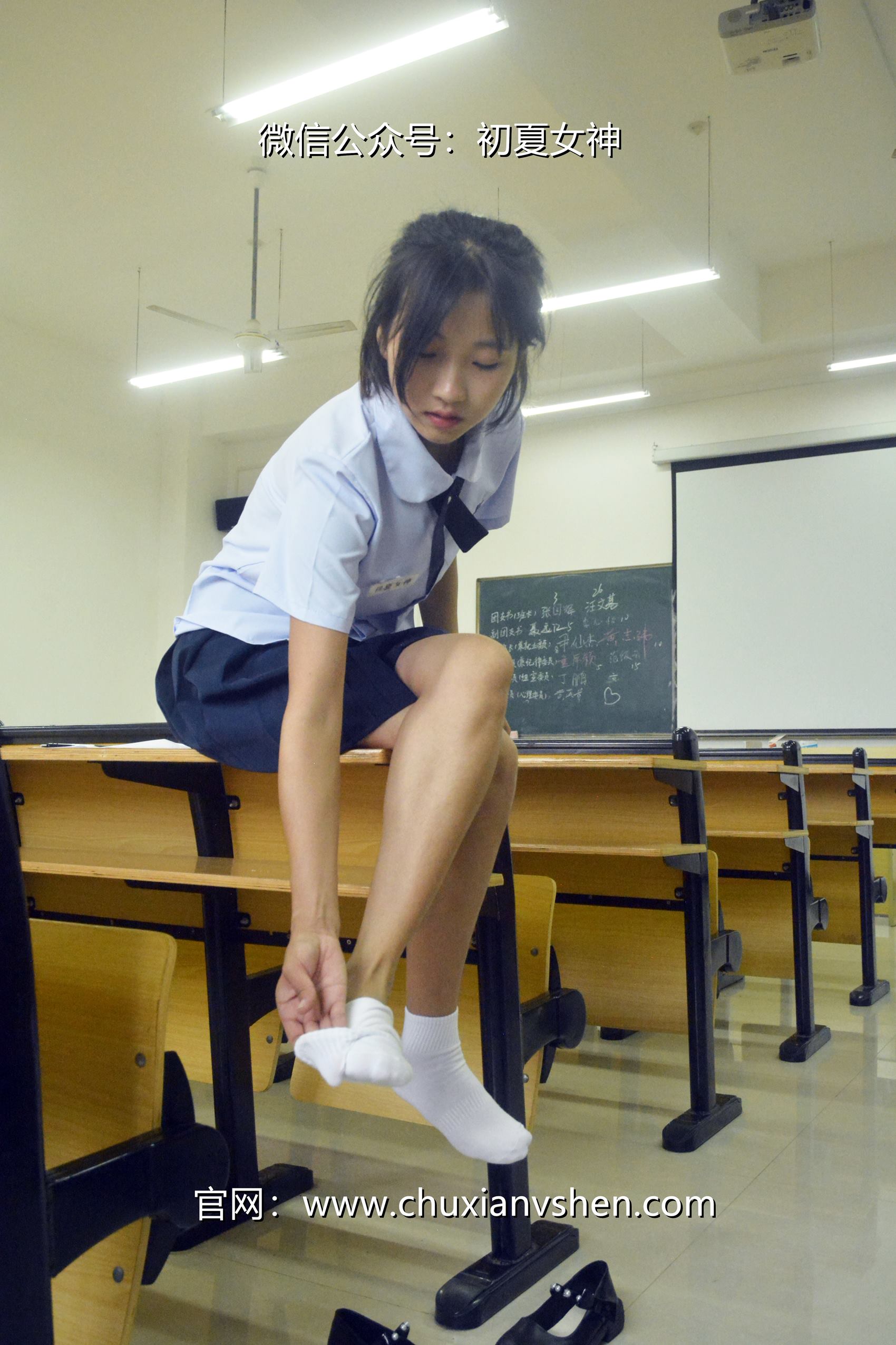 图片[75]-初夏女神 NO.099 点点 异国校服[155P] – 速更版-美库