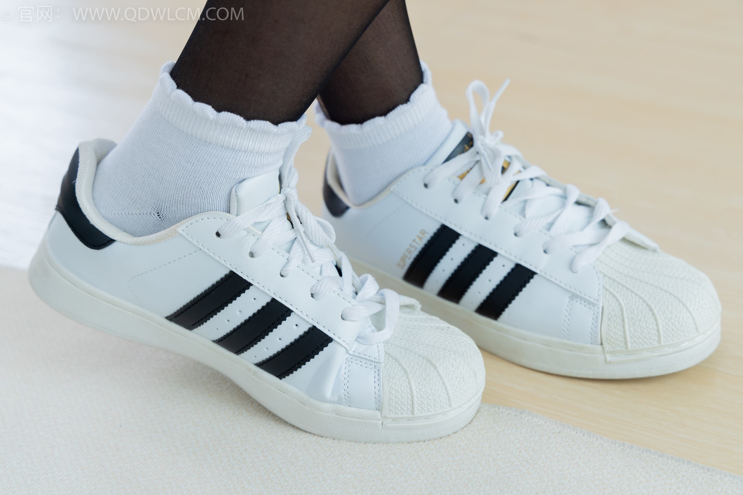 图片[22]-物恋传媒 NO.1873 纤纤-繁花似锦[160P] – 速更版-美库