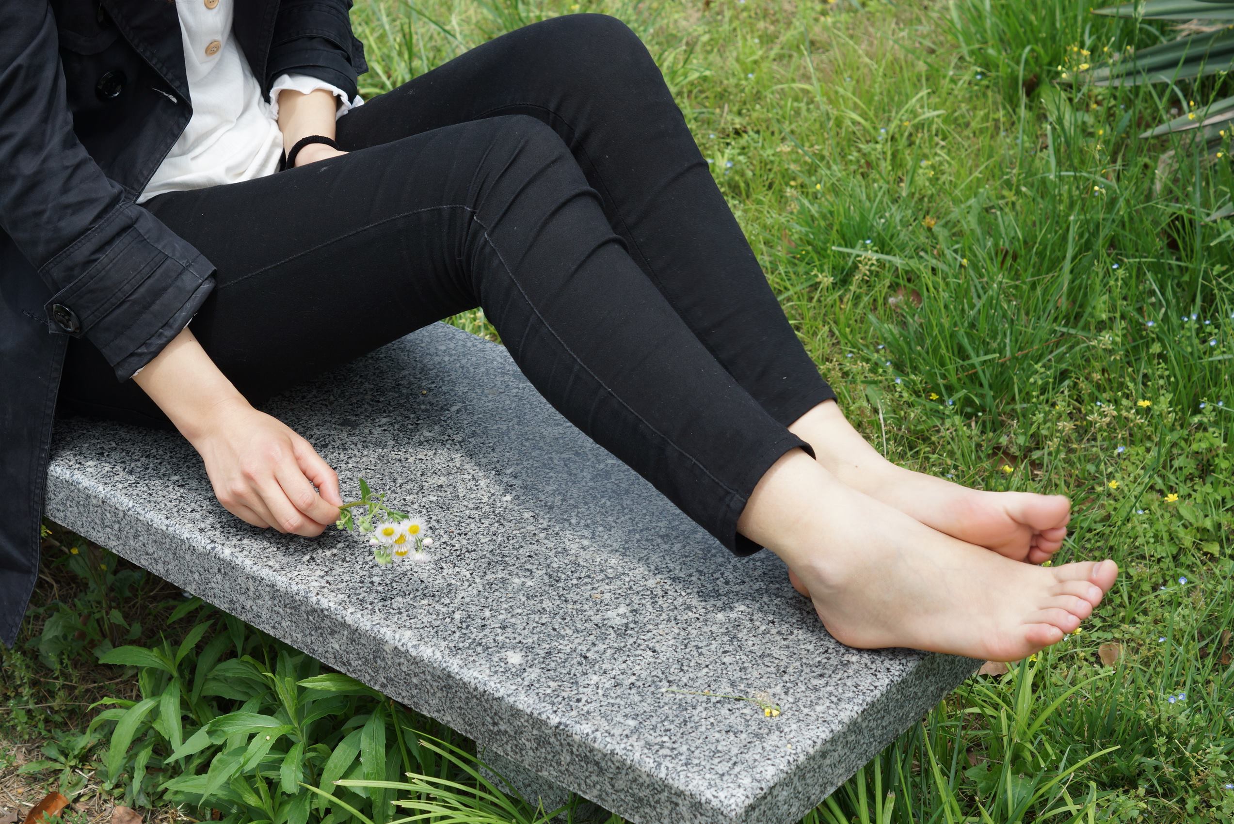 图片[11]-自由摄影 No.087 39码裸足 [90P] – 速更版-美库