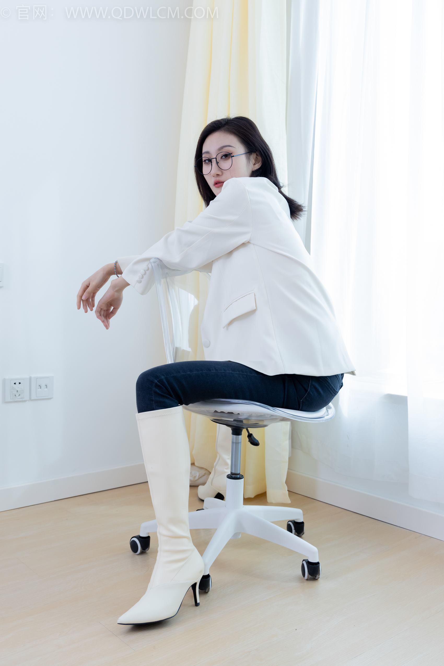 图片[40]-物恋传媒 NO.1876 雏菊-春色满园[170P] – 速更版-美库