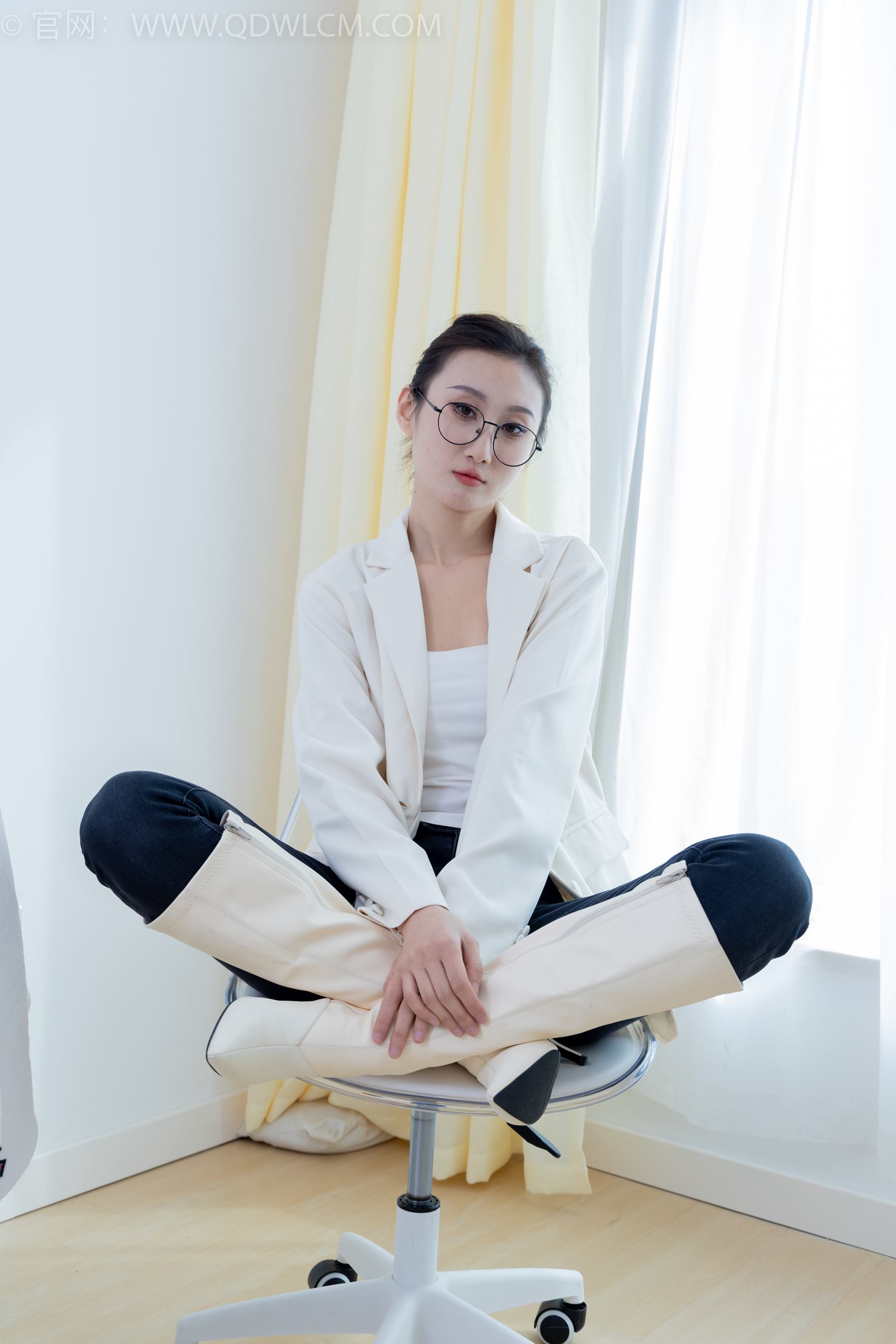 图片[48]-物恋传媒 NO.1876 雏菊-春色满园[170P] – 速更版-美库