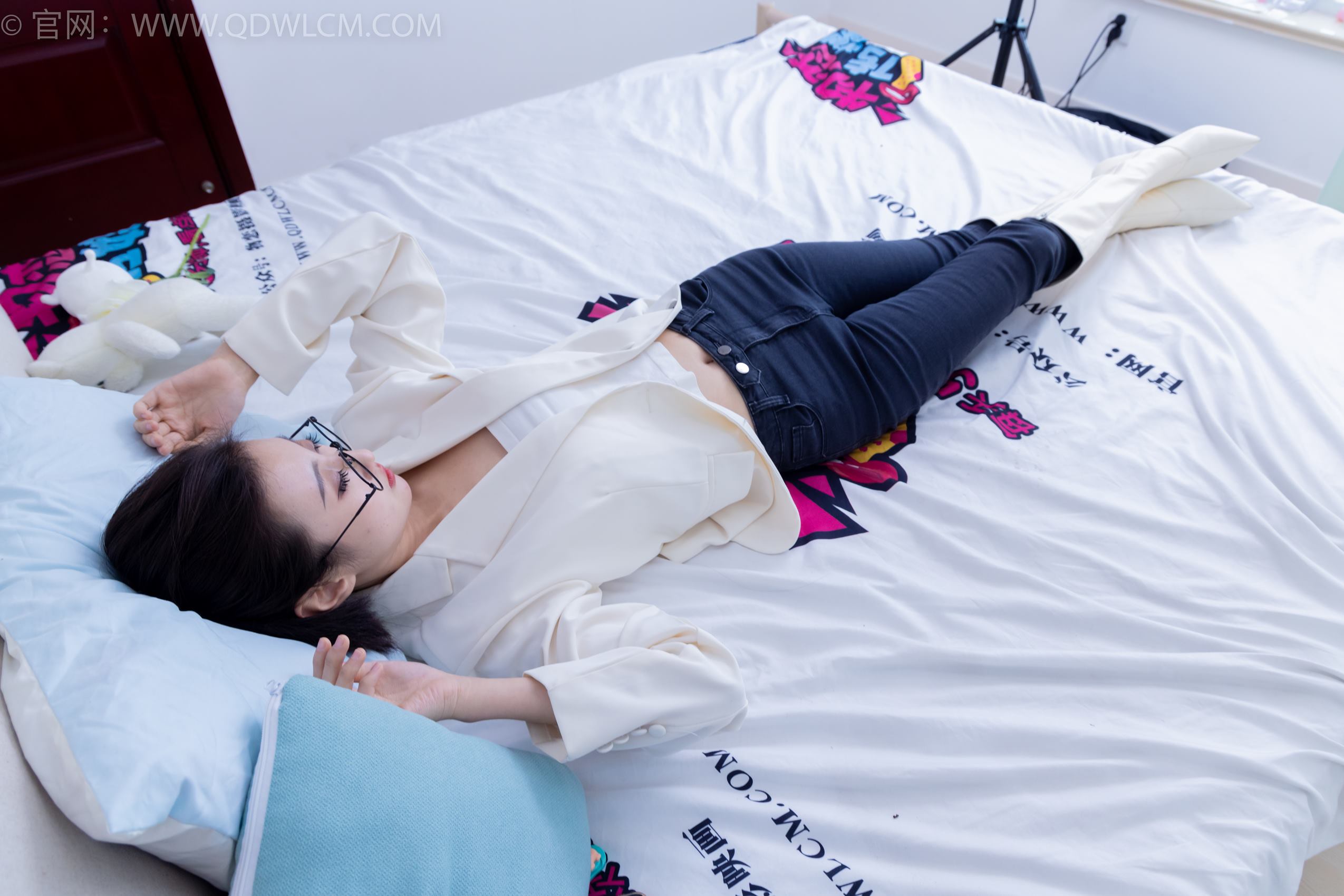 图片[75]-物恋传媒 NO.1876 雏菊-春色满园[170P] – 速更版-美库