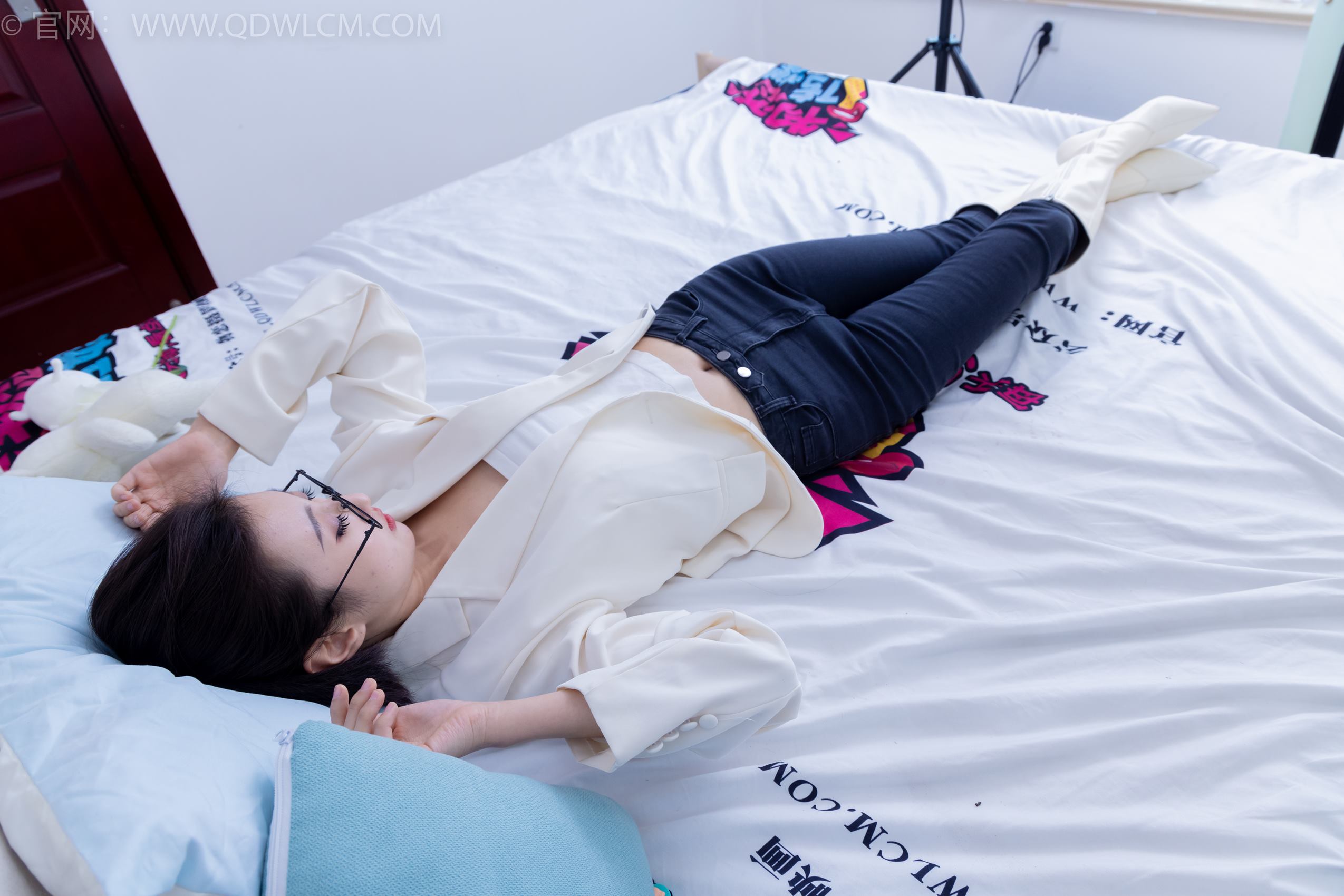 图片[76]-物恋传媒 NO.1876 雏菊-春色满园[170P] – 速更版-美库