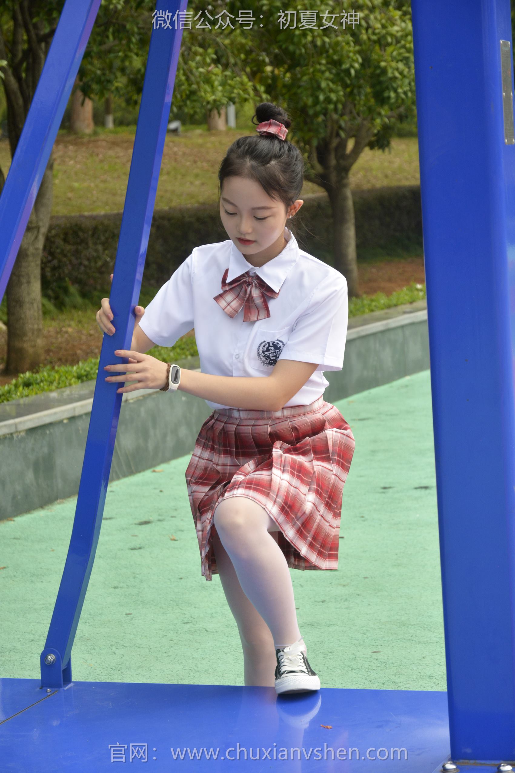 图片[28]-初夏女神 NO.101 双双 大红JK套[130P] – 速更版-美库