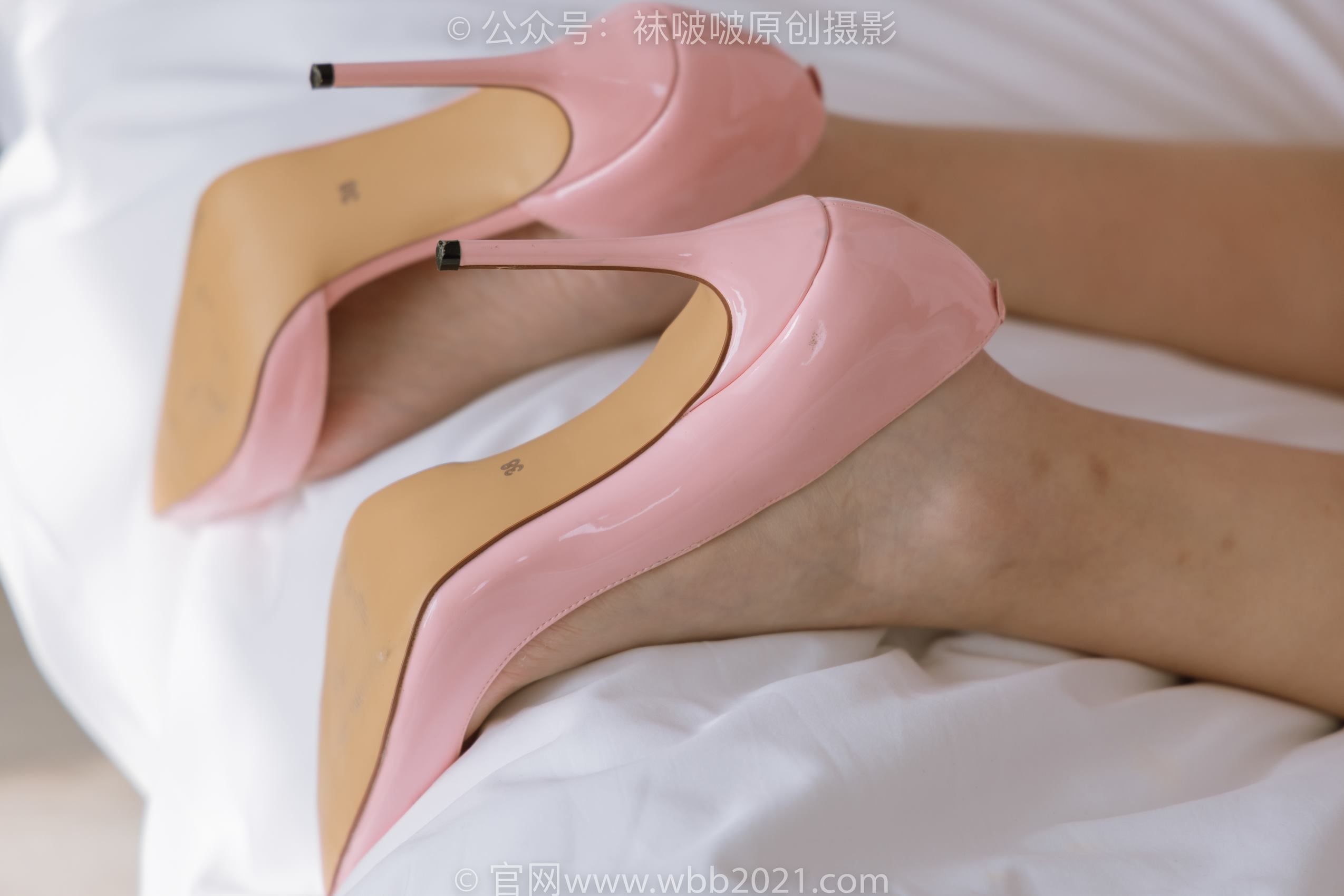 图片[56]-[BoBoSocks袜啵啵]NO.348 小甜豆-两双高跟鞋、厚白丝大腿袜、裸足[170P] – 速更版-美库