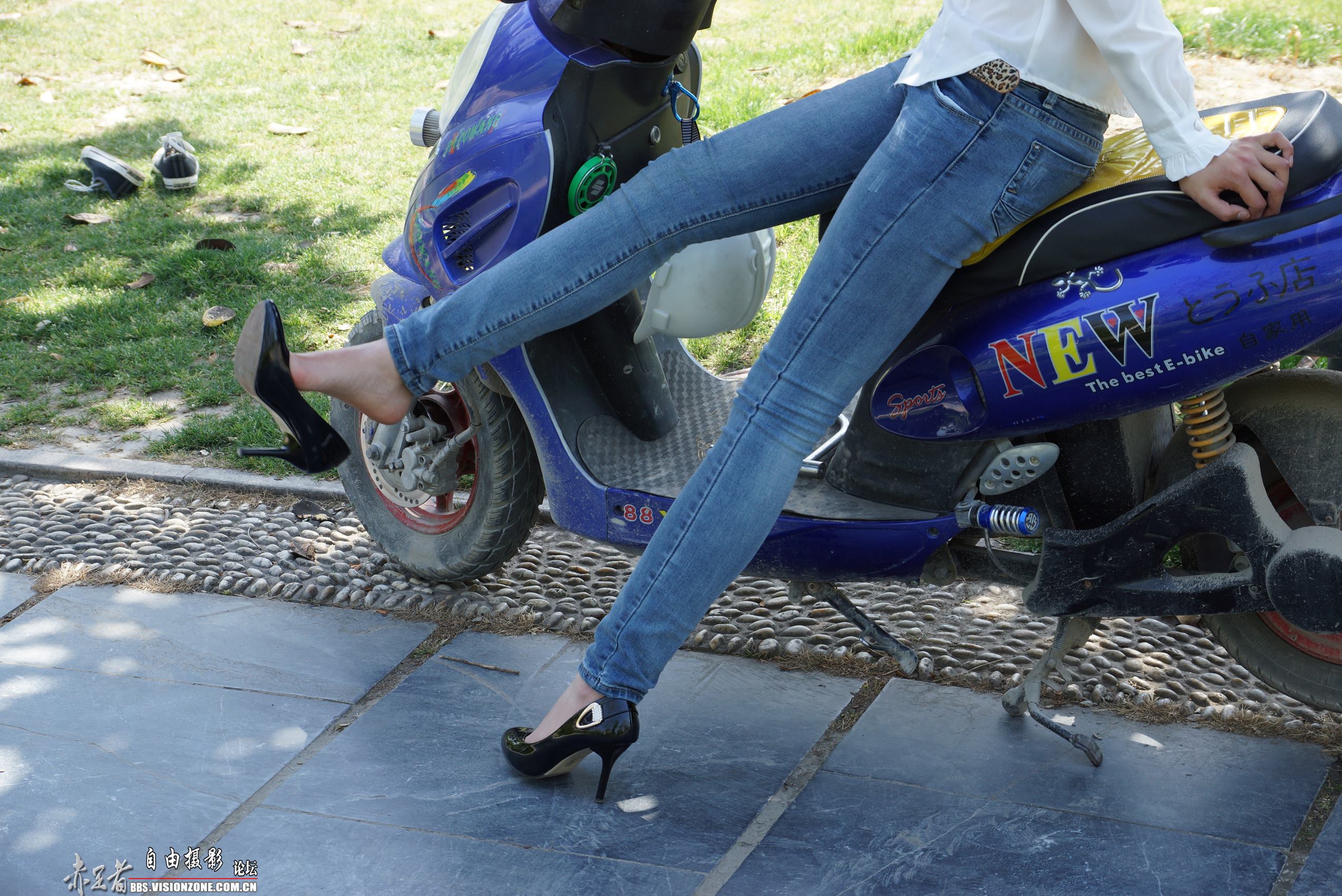 图片[24]-自由摄影 No.104 精致高跟里的裸足 [54P] – 速更版-美库