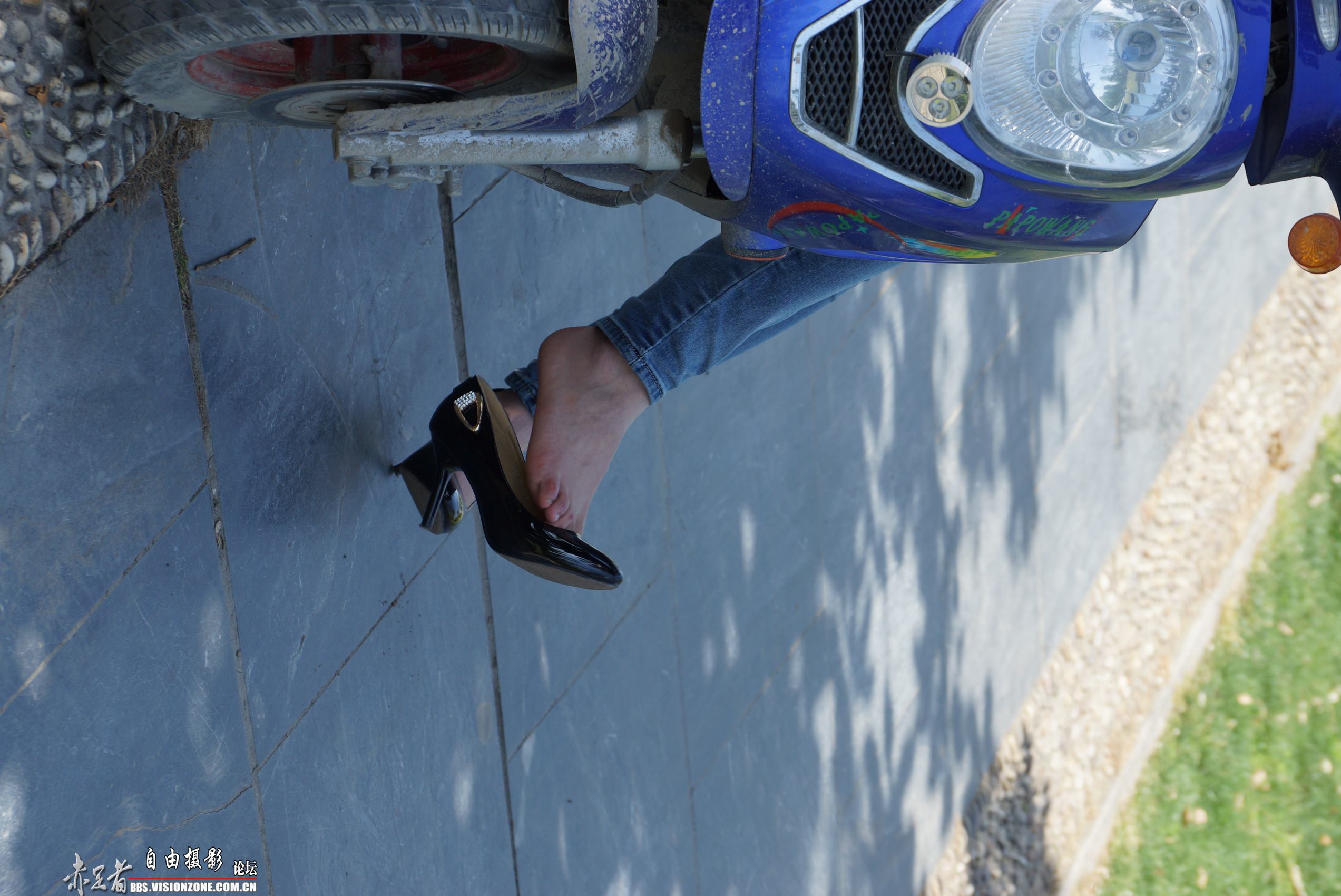 图片[31]-自由摄影 No.104 精致高跟里的裸足 [54P] – 速更版-美库