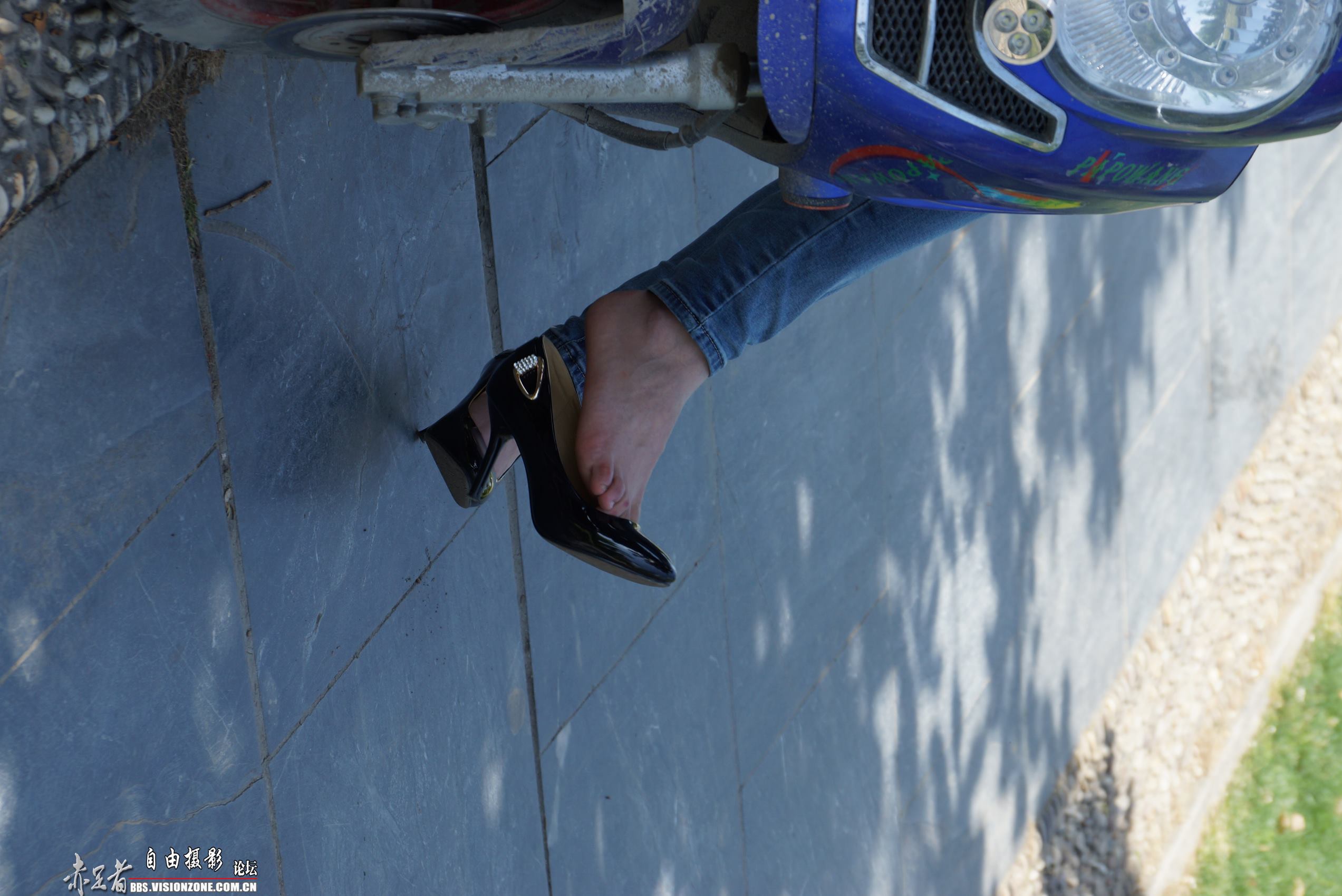 图片[32]-自由摄影 No.104 精致高跟里的裸足 [54P] – 速更版-美库