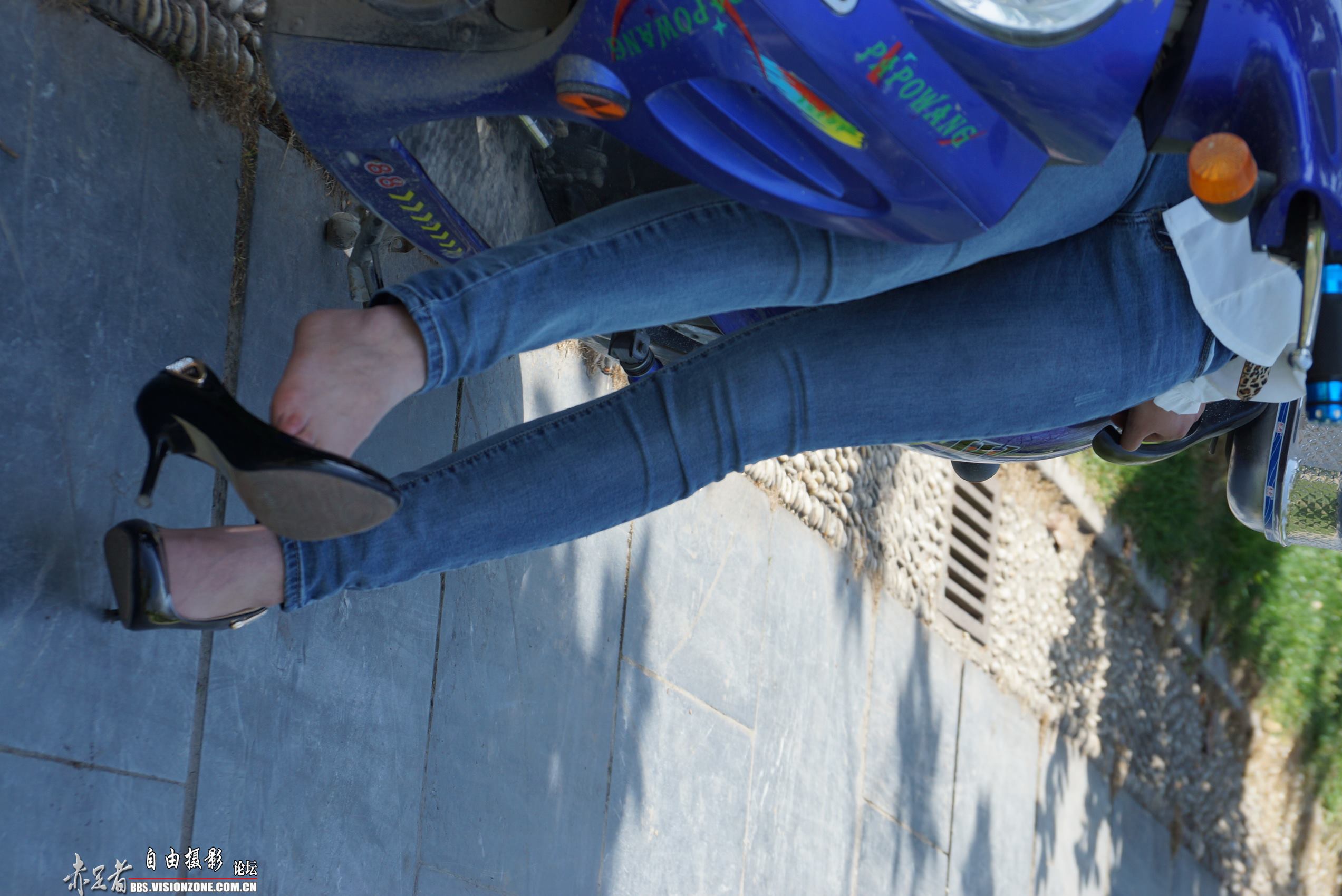 图片[34]-自由摄影 No.104 精致高跟里的裸足 [54P] – 速更版-美库