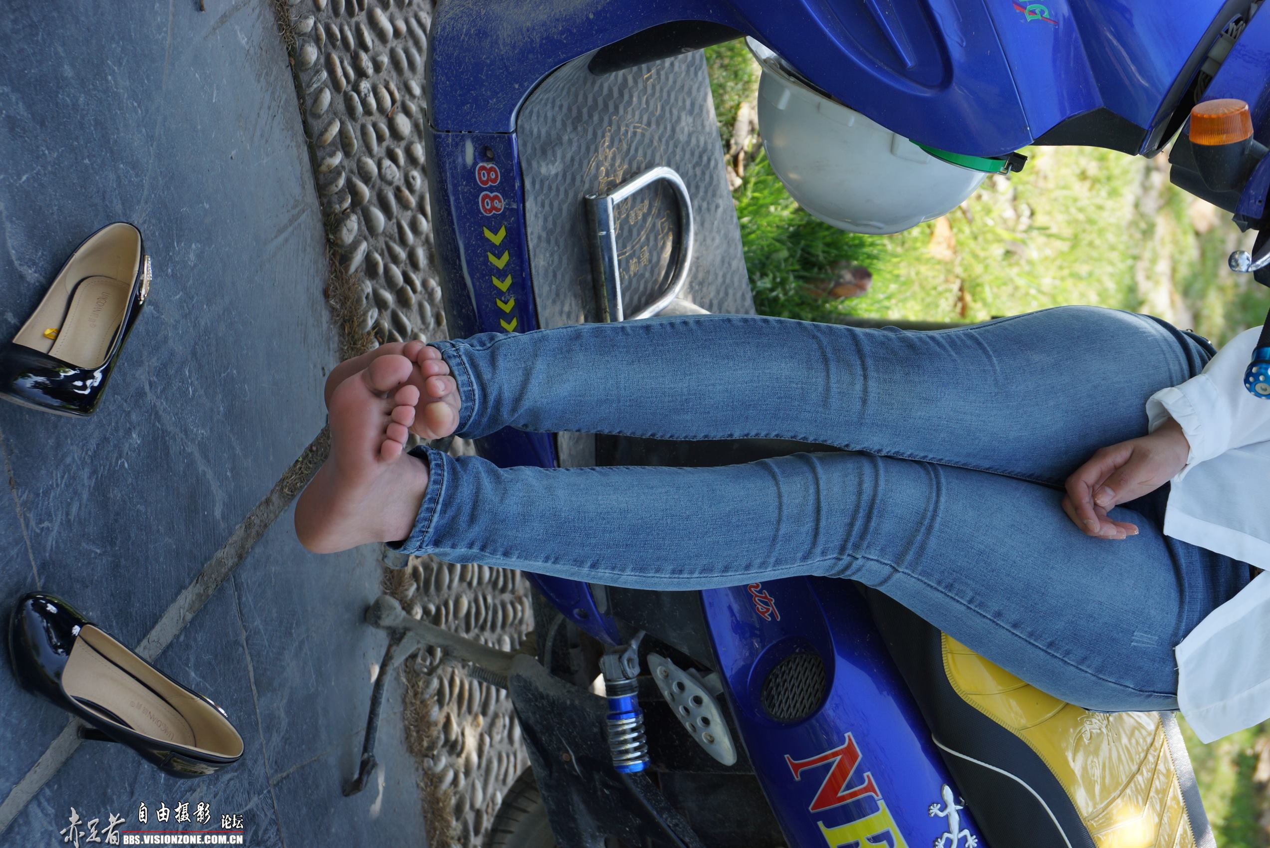 图片[51]-自由摄影 No.104 精致高跟里的裸足 [54P] – 速更版-美库