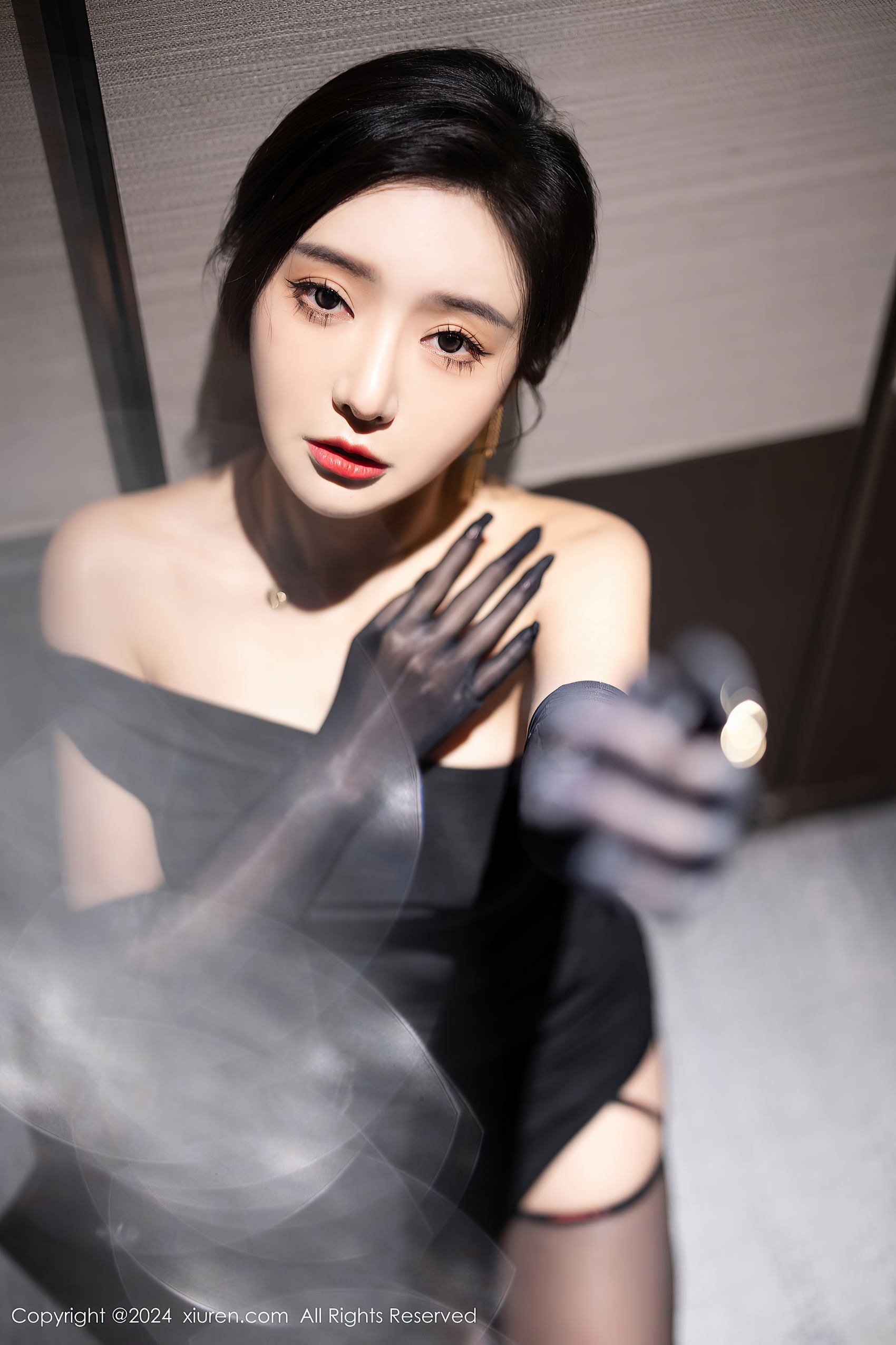 图片[27]-[Xiuren秀人网]2024.03.07 NO.8194 王馨瑶yanni 黑丝手套 [52+1P] – 速更版-美库