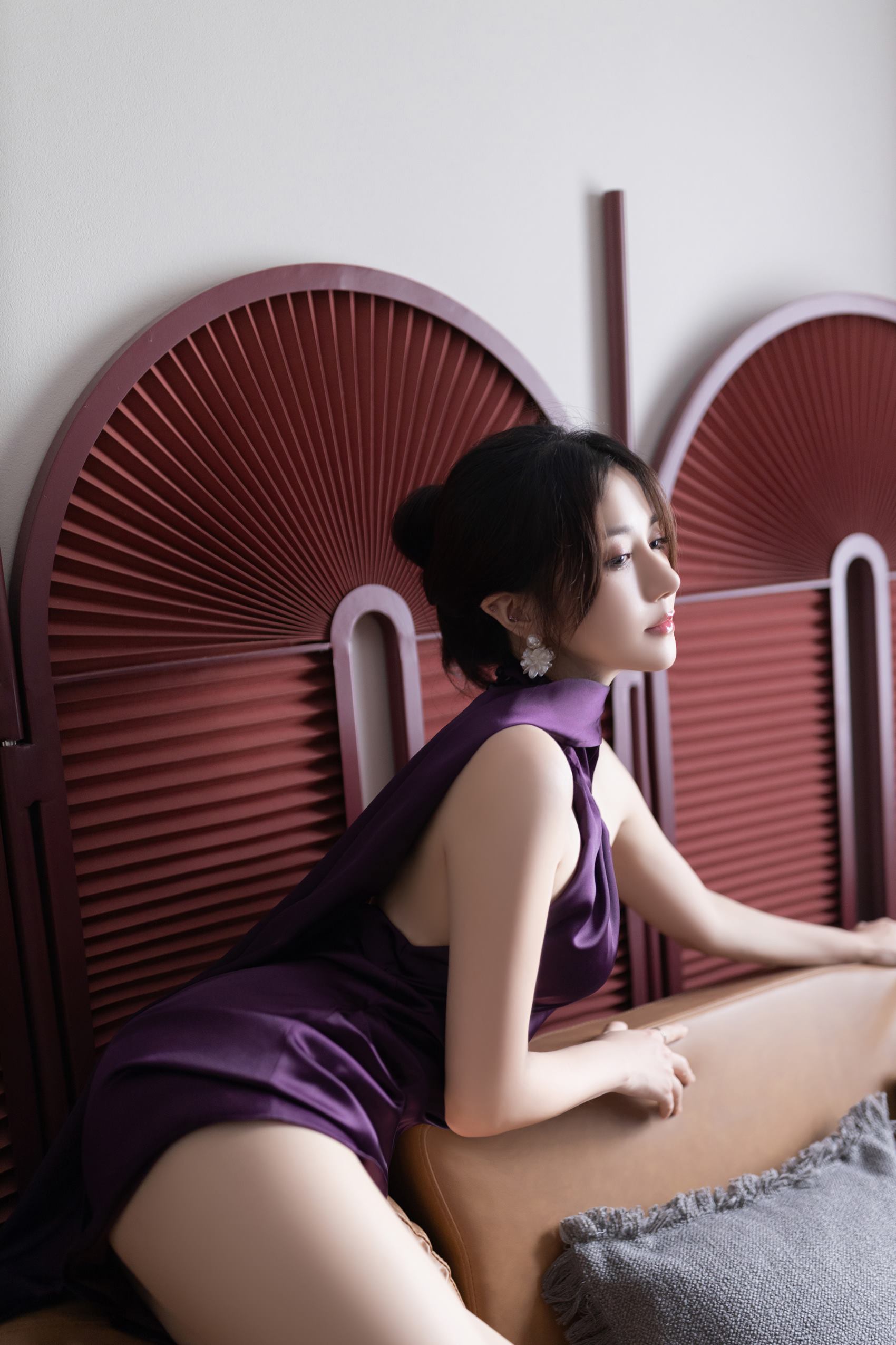 图片[25]-秀人内购@鱼子酱Fish – 内购私拍 紫色写真 [48P] – 速更版-美库