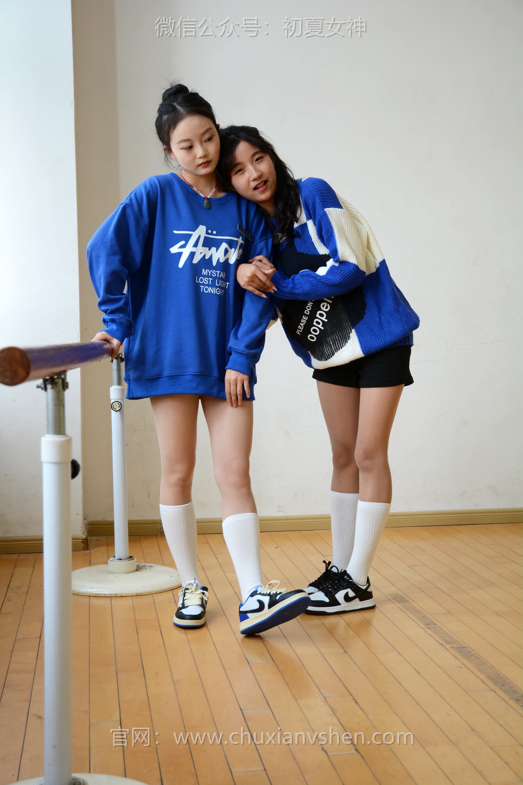 图片[23]-初夏女神 NO.105点点、双双 蓝色多巴胺[151P] – 速更版-美库