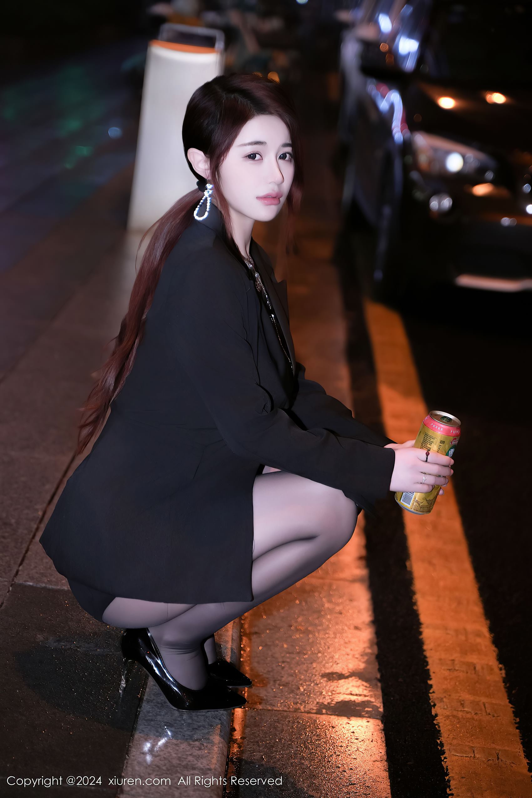 图片[24]-[Xiuren秀人网]2024.03.08 NO.8199 美七 Mia 路边小姐姐 [25+1P] – 速更版-美库