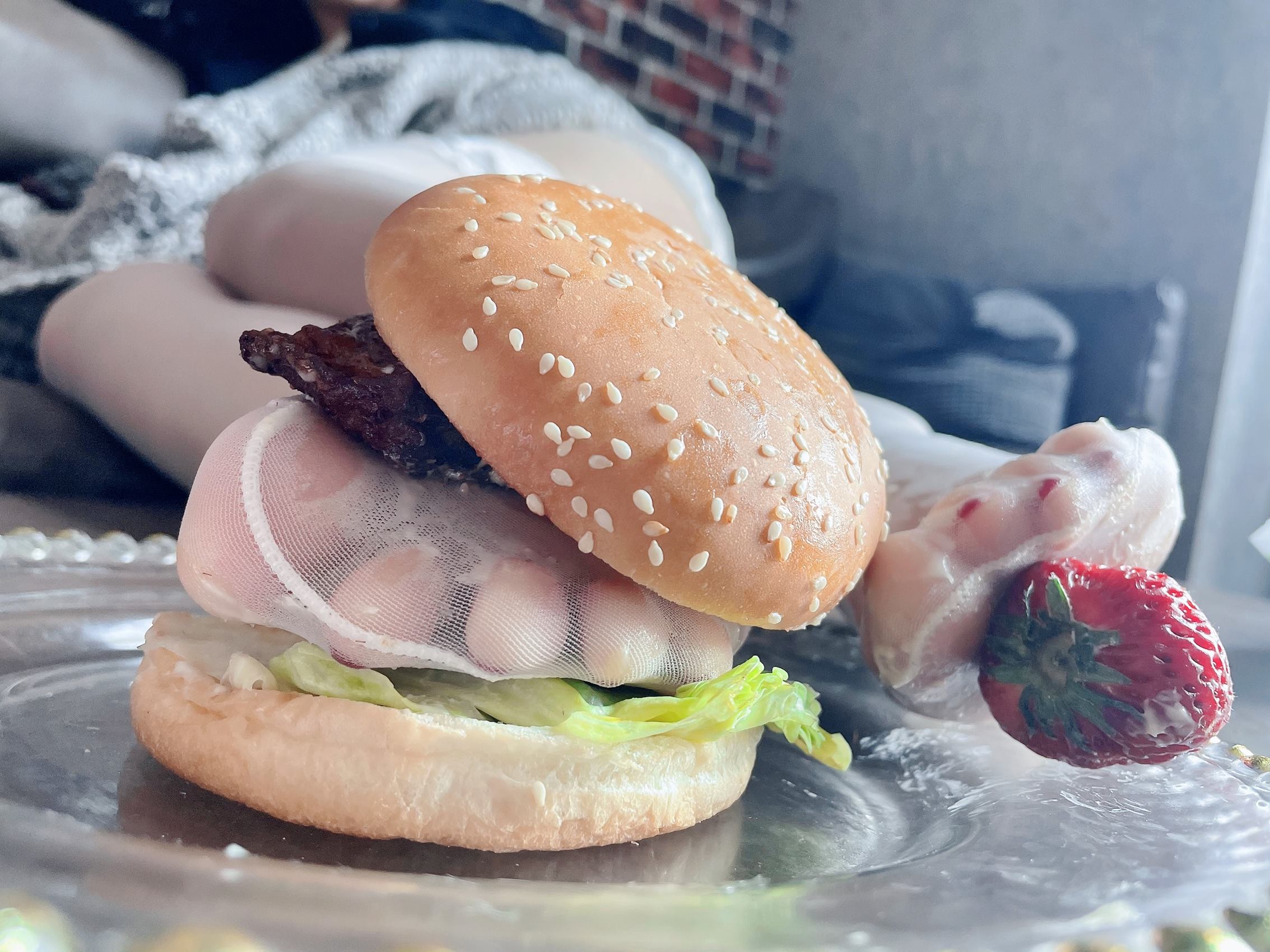 图片[41]-网紅Coser@地瓜小朋友 -地瓜牌白丝嫩足汉堡[87P] – 速更版-美库