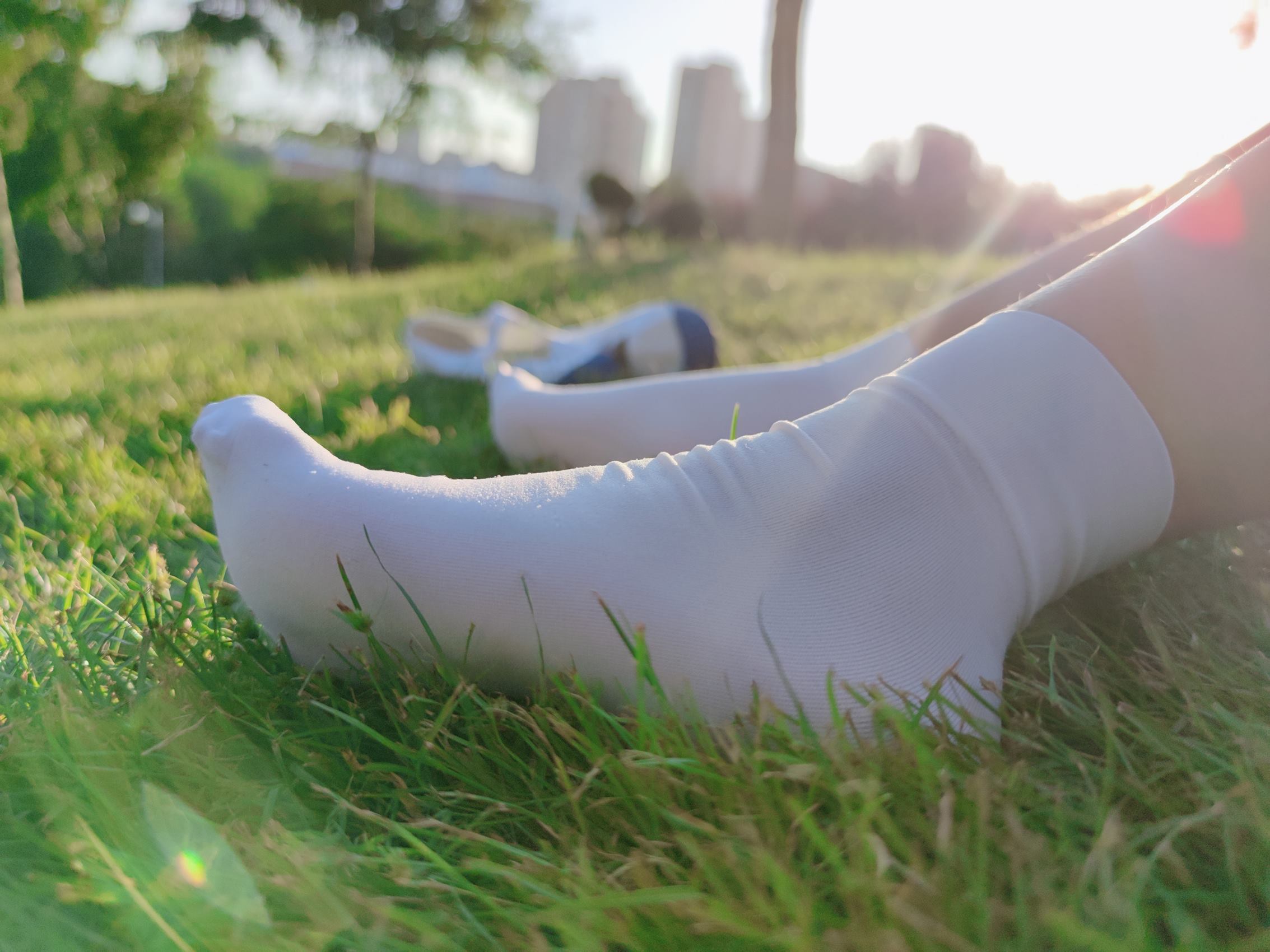 图片[12]-网紅Coser@地瓜小朋友 -草地2[20P] – 速更版-美库