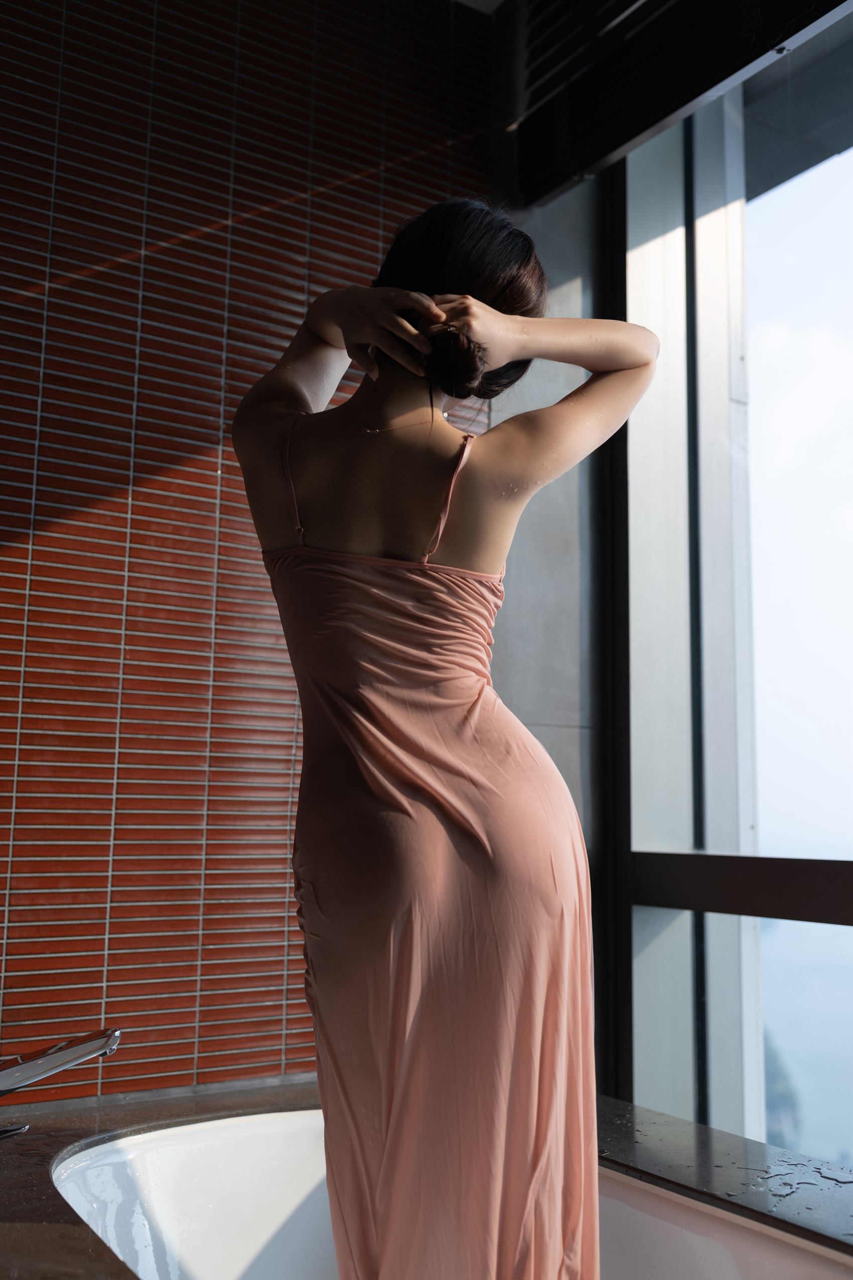 图片[30]-秀人内购@鱼子酱Fish – 内购私拍《桃粉》写真 [51P] – 速更版-美库