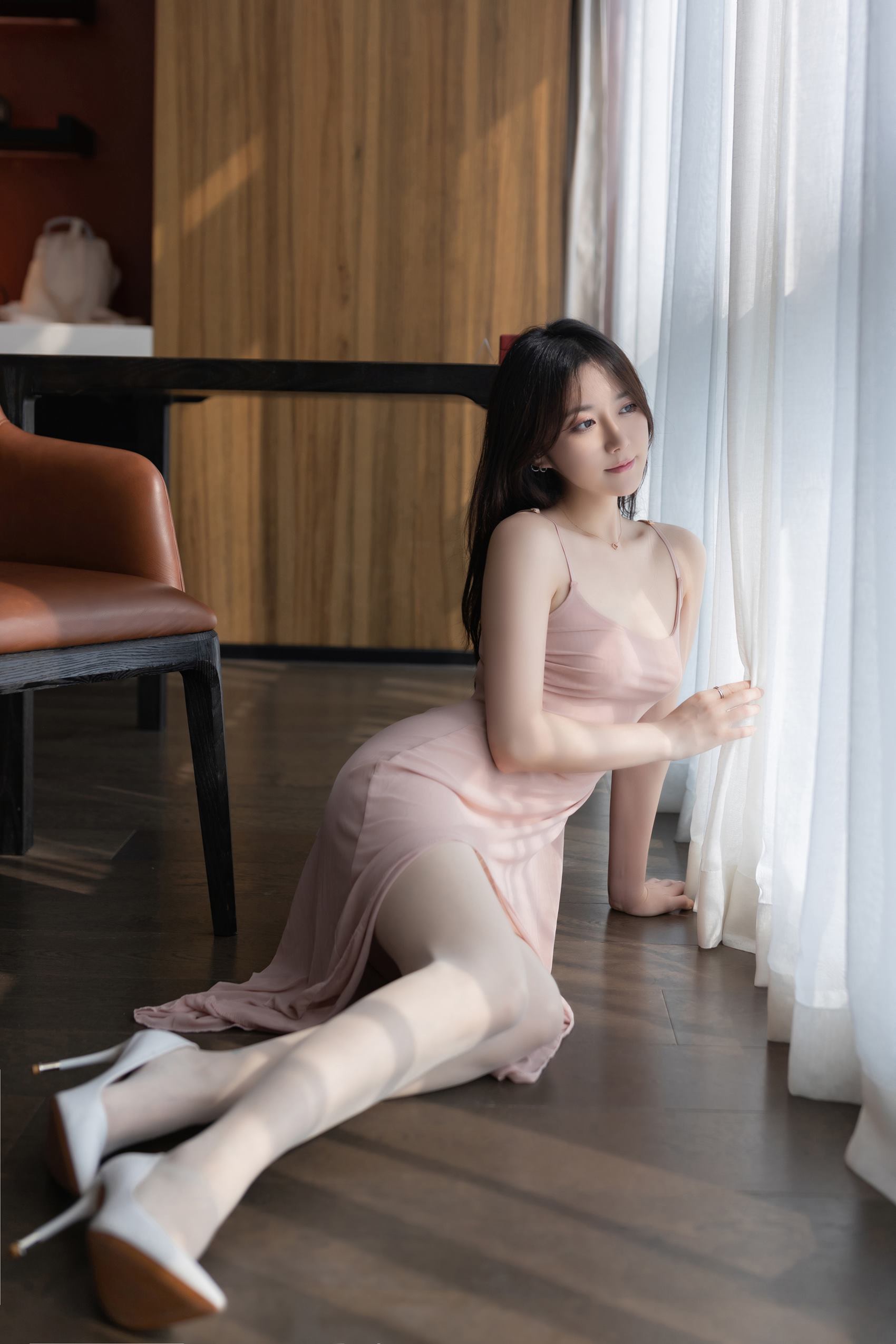 图片[35]-秀人内购@鱼子酱Fish – 内购私拍《桃粉》写真 [51P] – 速更版-美库